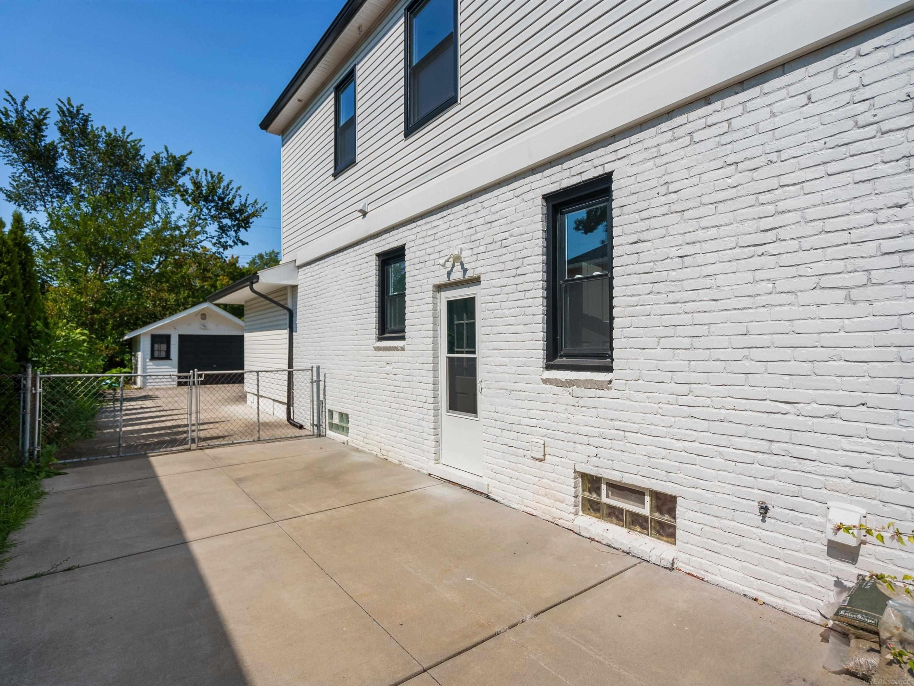 2519 Phillips Avenue, Berkley, MI 48072 — Photo 28