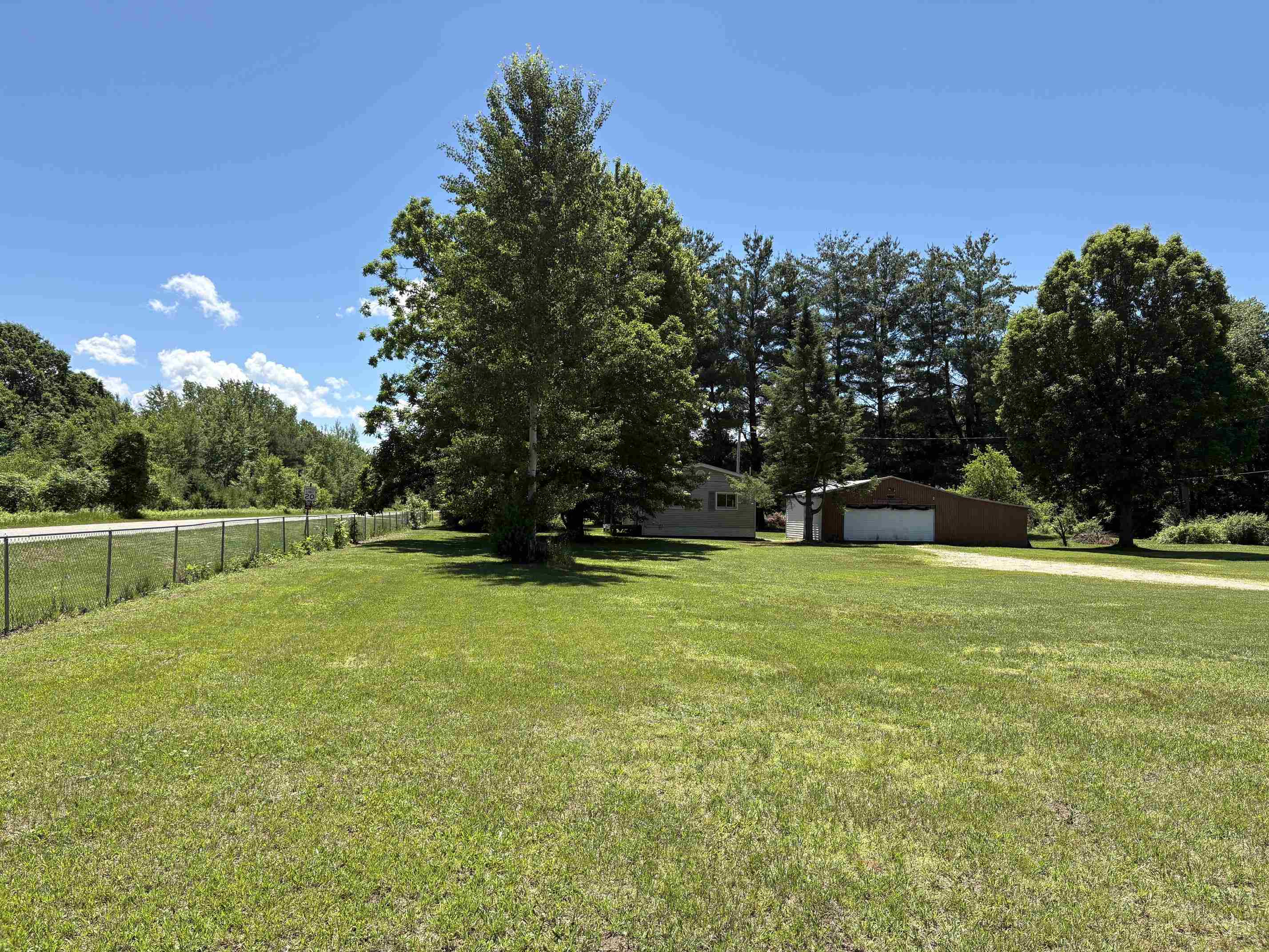 4727 Brown Road, Vassar, MI 48768 — Photo 4