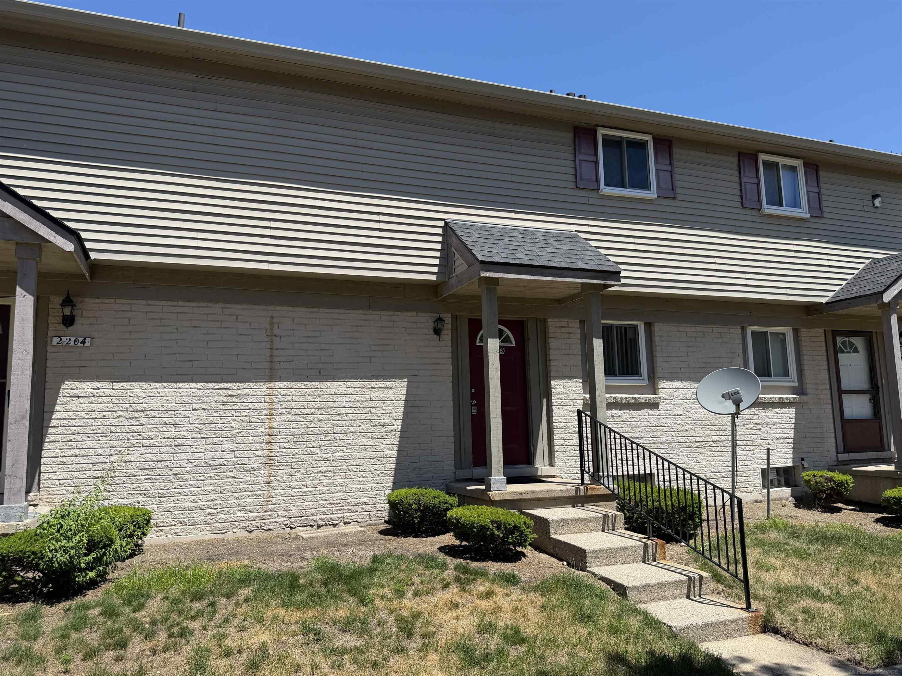2208 ORCHARD Crest Street, Shelby Twp, MI 48317 — front exterior