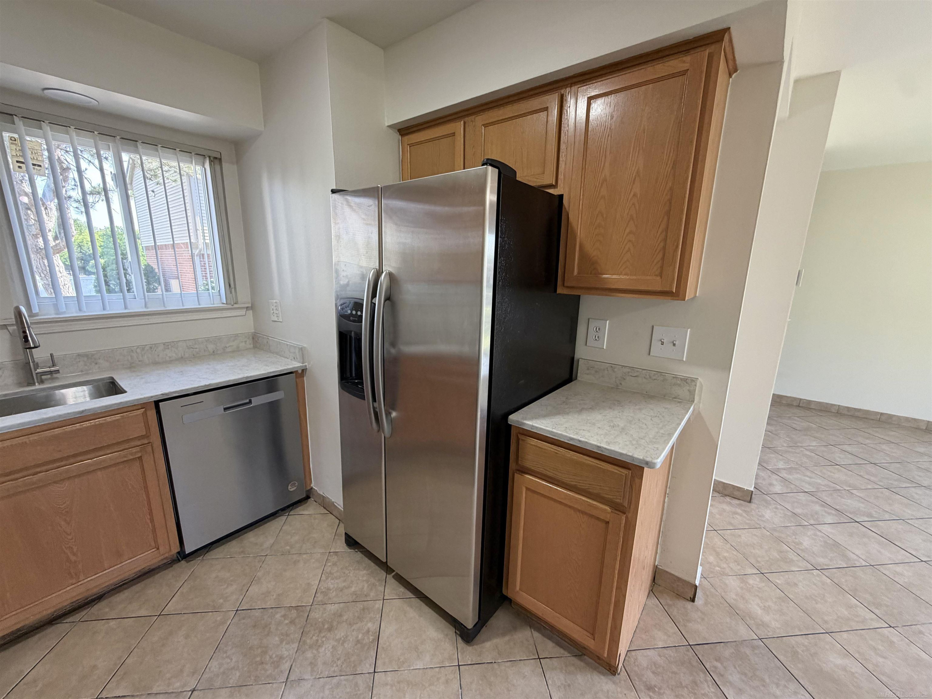 2208 ORCHARD Crest Street, Shelby Twp, MI 48317 — Photo 9