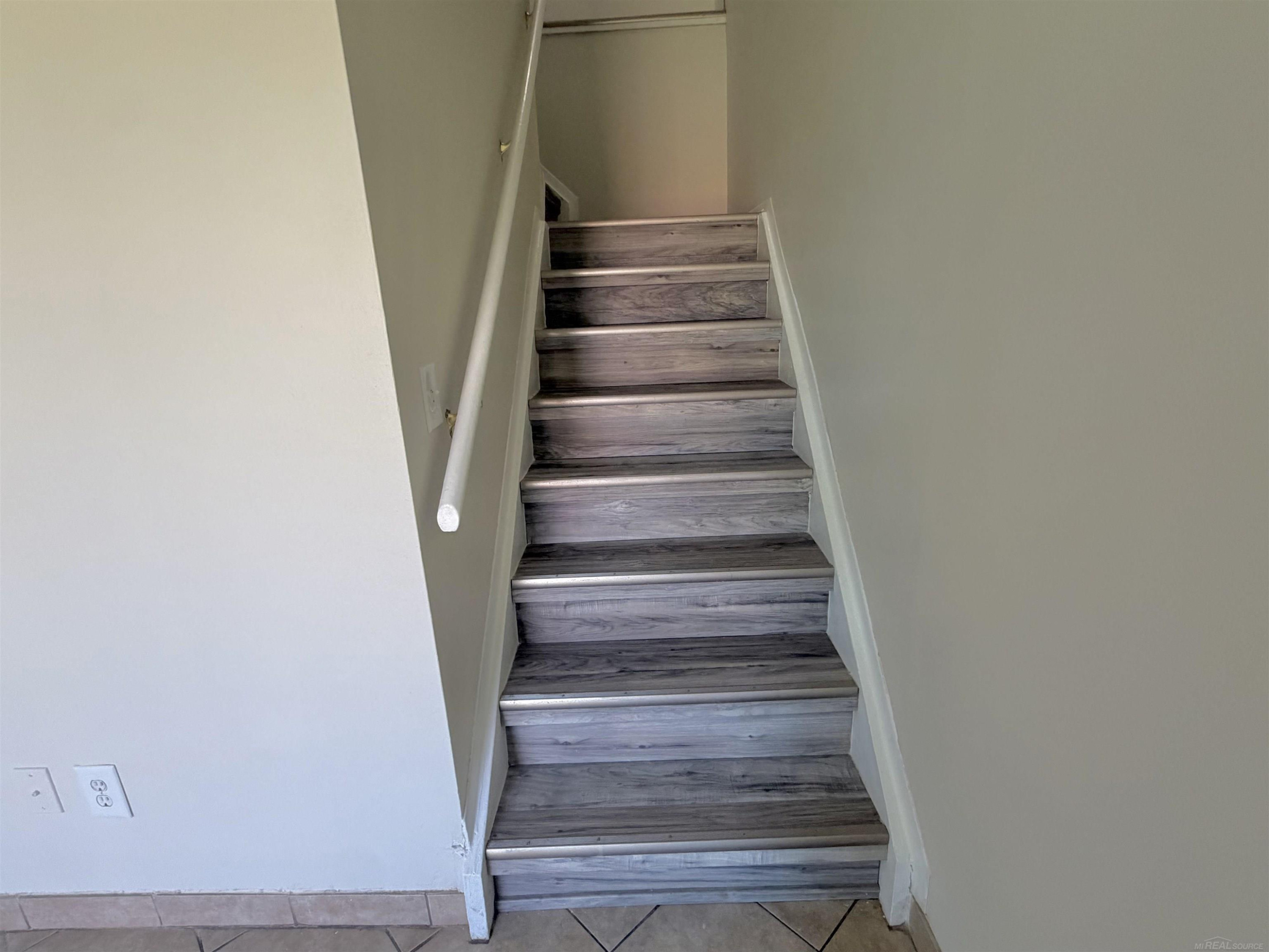 2208 ORCHARD Crest Street, Shelby Twp, MI 48317 — Photo 13
