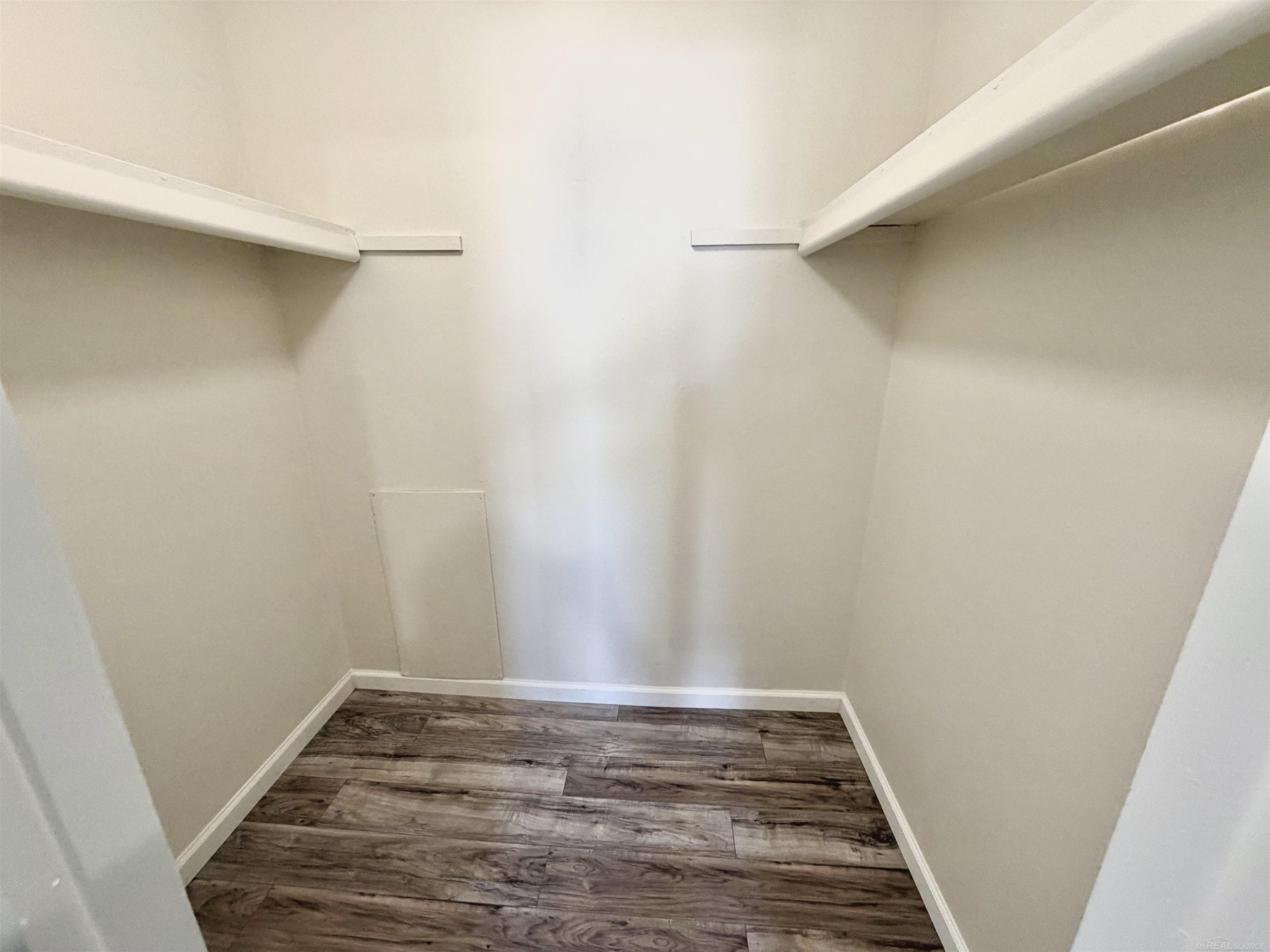 2208 ORCHARD Crest Street, Shelby Twp, MI 48317 — Photo 18