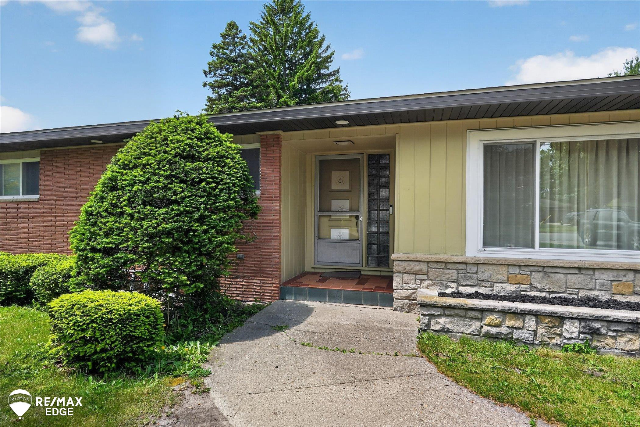 2809 S Outer Drive, Saginaw, MI 48601 — Photo 4