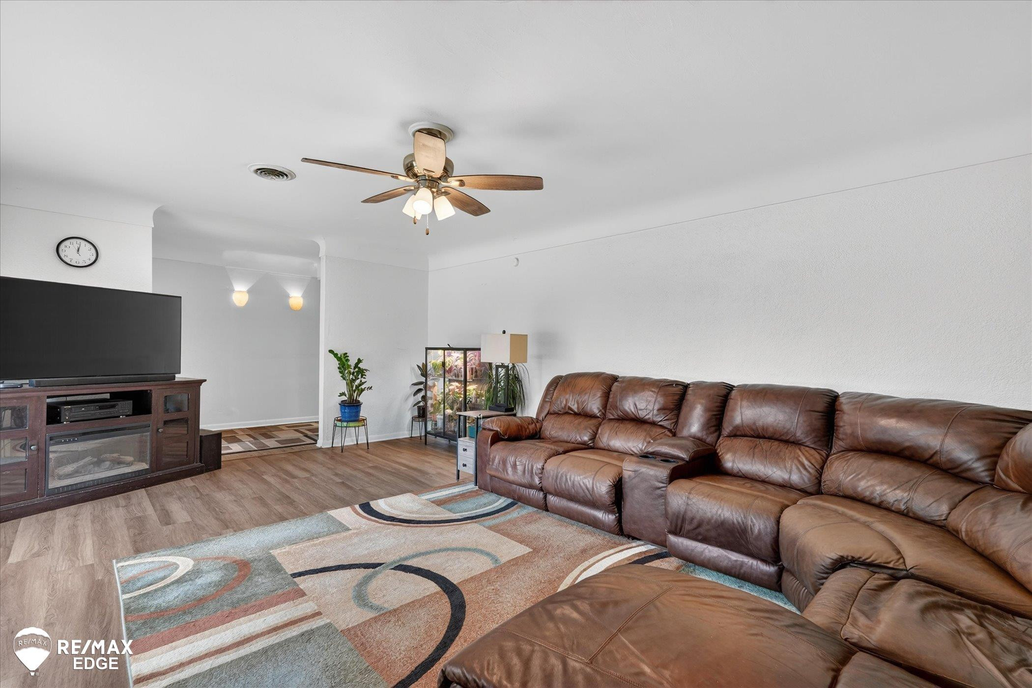 2809 S Outer Drive, Saginaw, MI 48601 — Photo 8