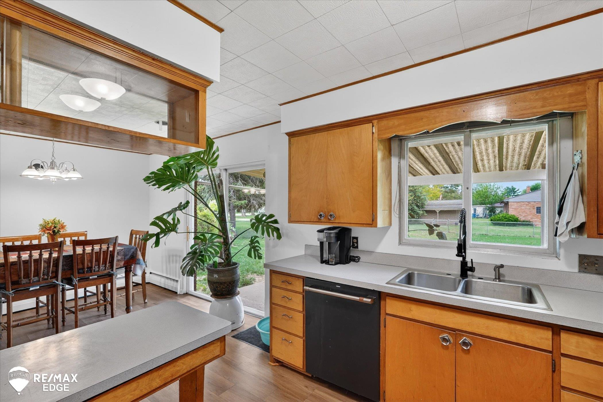 2809 S Outer Drive, Saginaw, MI 48601 — Photo 12