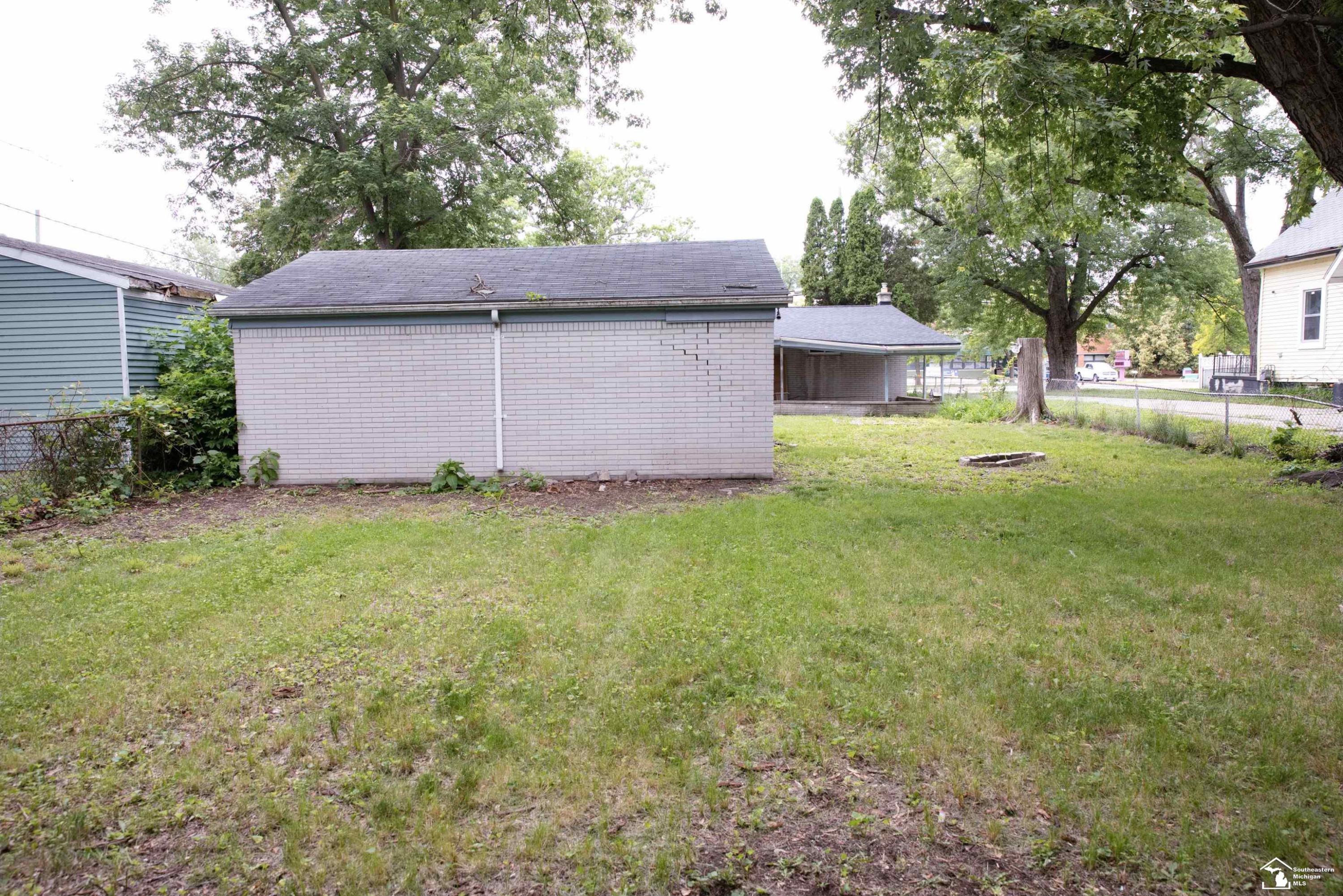 19278 Berg Road, Detroit, MI 48219 — Photo 33