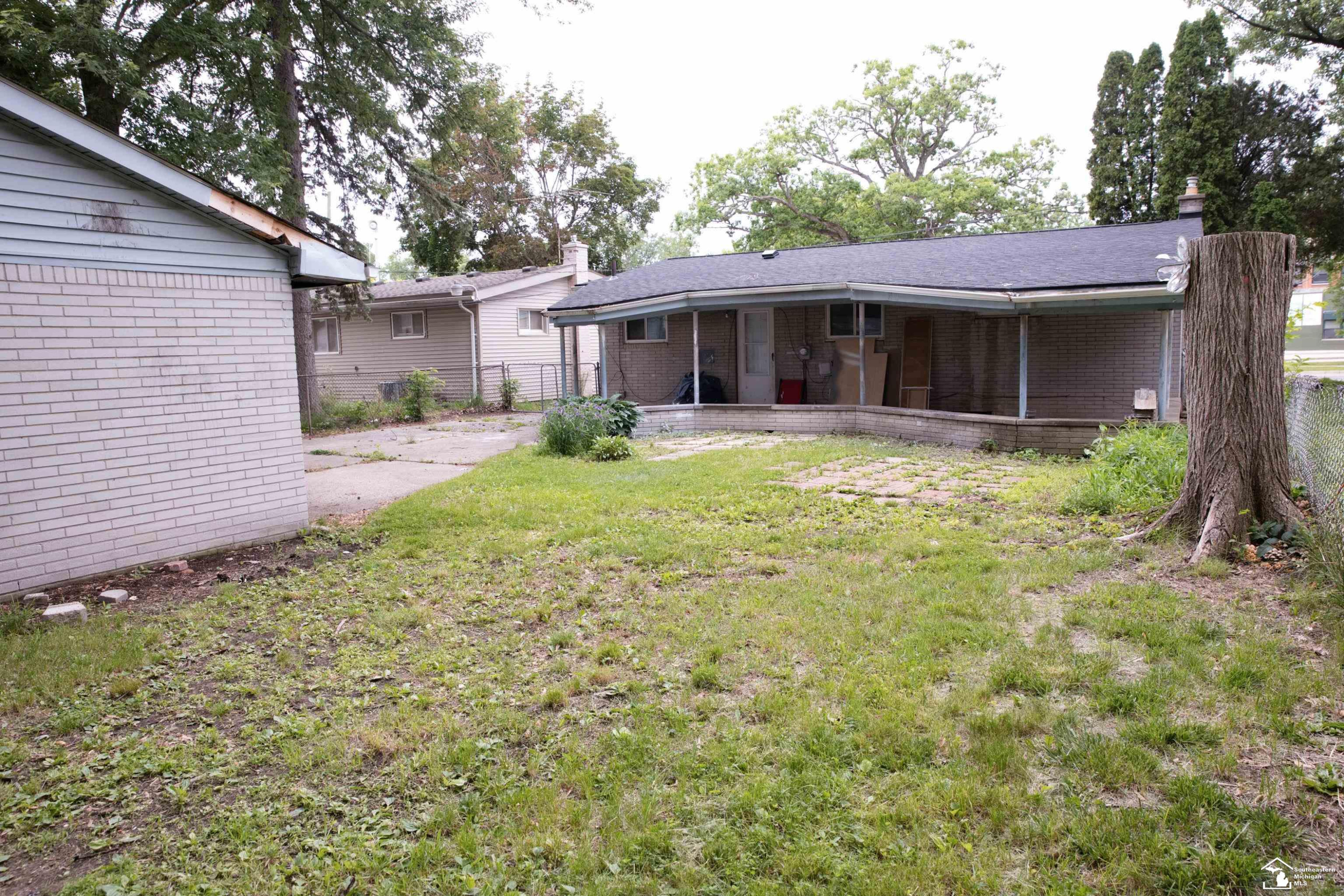 19278 Berg Road, Detroit, MI 48219 — Photo 35