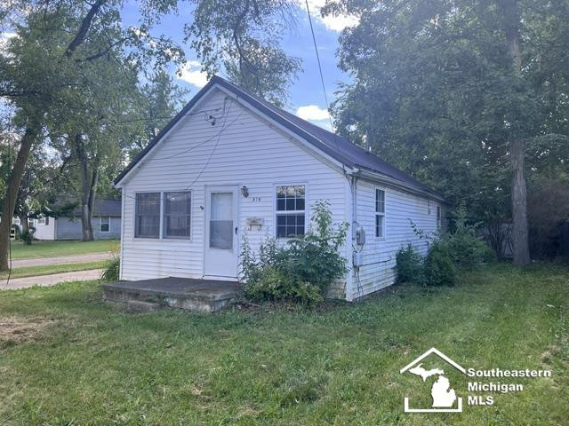 978 Division Street, Adrian, MI 49221 — Photo 2