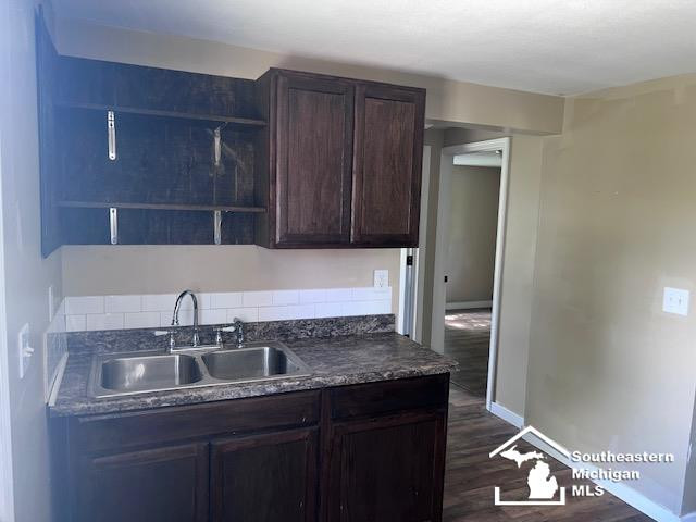978 Division Street, Adrian, MI 49221 — Photo 19