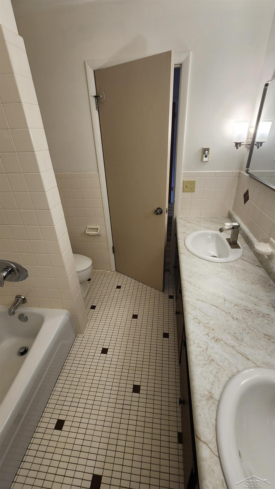 240 W Tuscola UNIT 15 Street, 15, Frankenmuth, MI 48734 — Photo 8