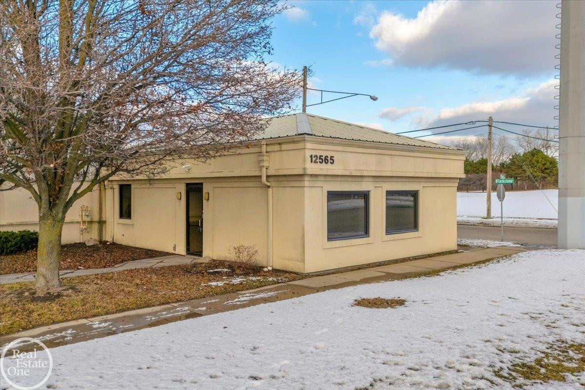 12565 E 9 MILE Road, Warren, MI 48089 — Photo 31
