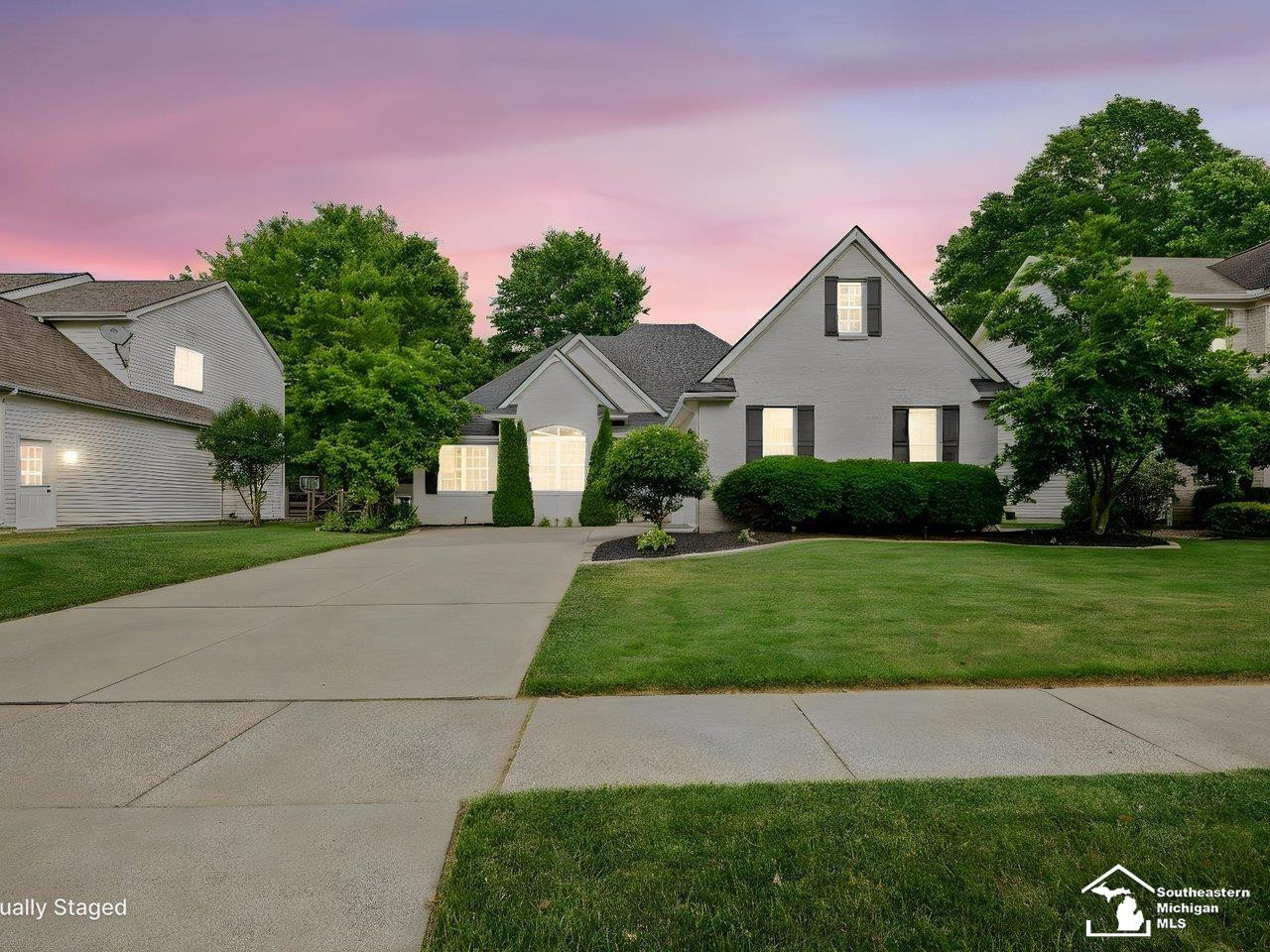 3498 Quail Hollow Drive, Lambertville, MI 48144
