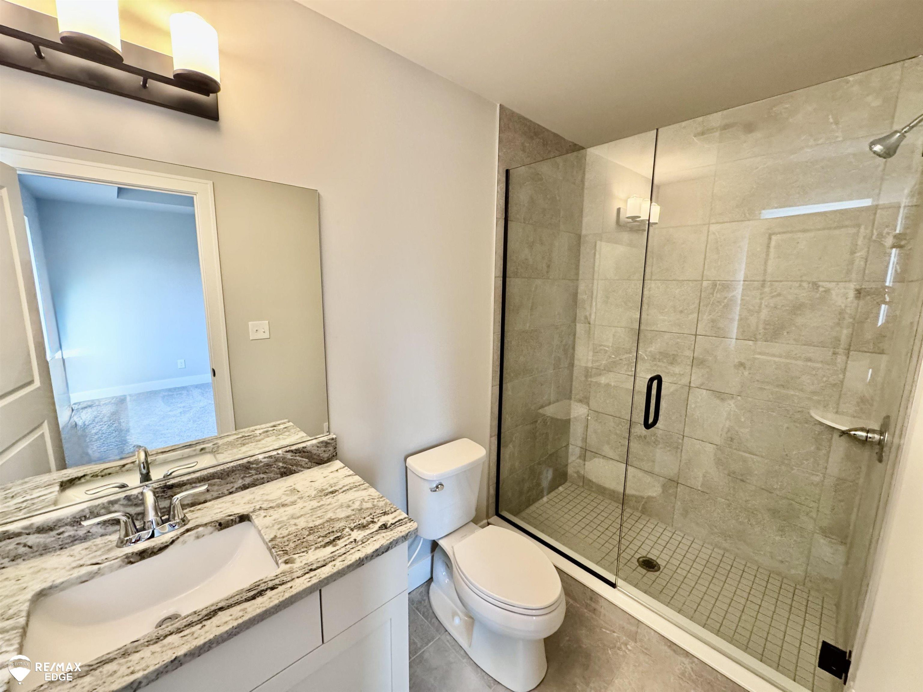 8323 Peninsula Circle, Grand Blanc, MI 48439 — Photo 9