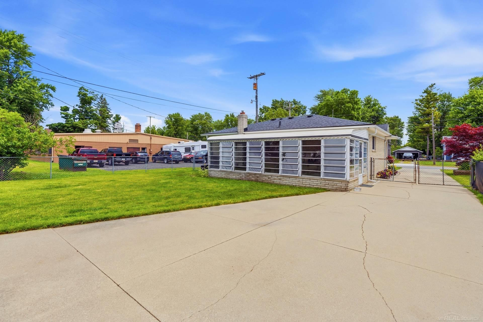 68435 Oak Street, Richmond, MI 48062 — Photo 22