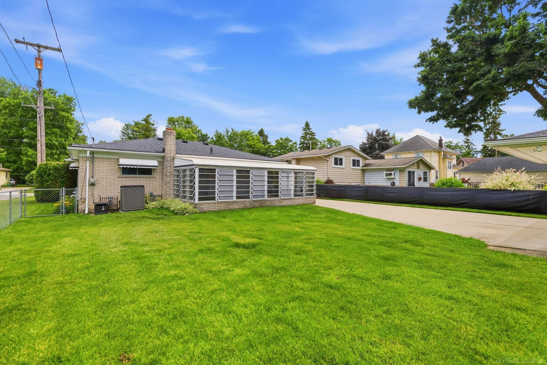 68435 Oak Street, Richmond, MI 48062 — Photo 25