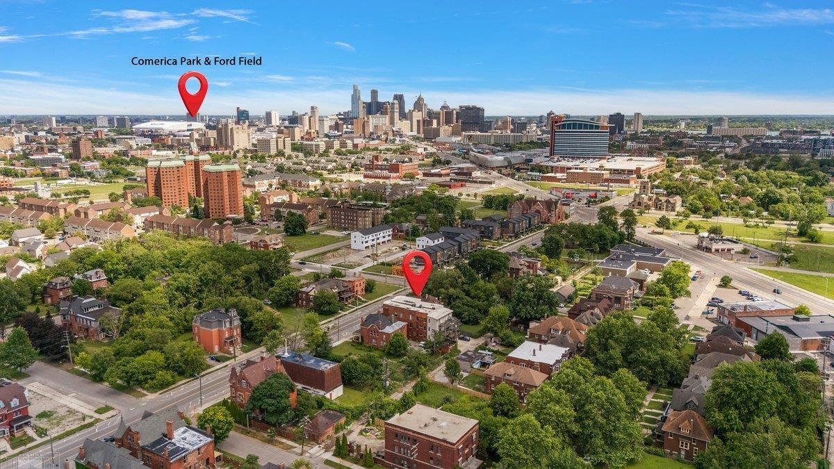 3933 Trumbull Street - Photo 2