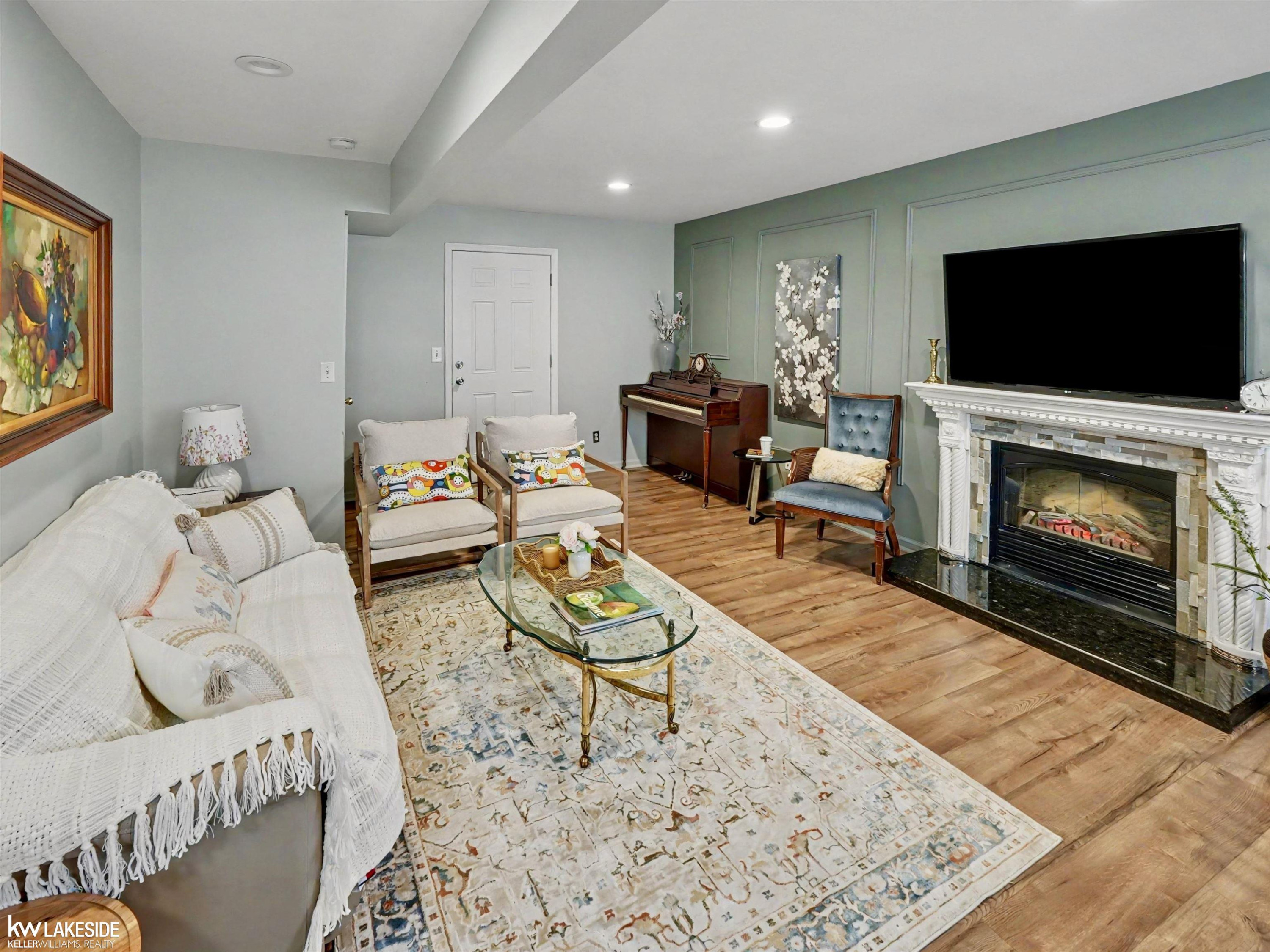 2747 Southlawn Street, Ypsilanti, MI 48197 — Photo 12