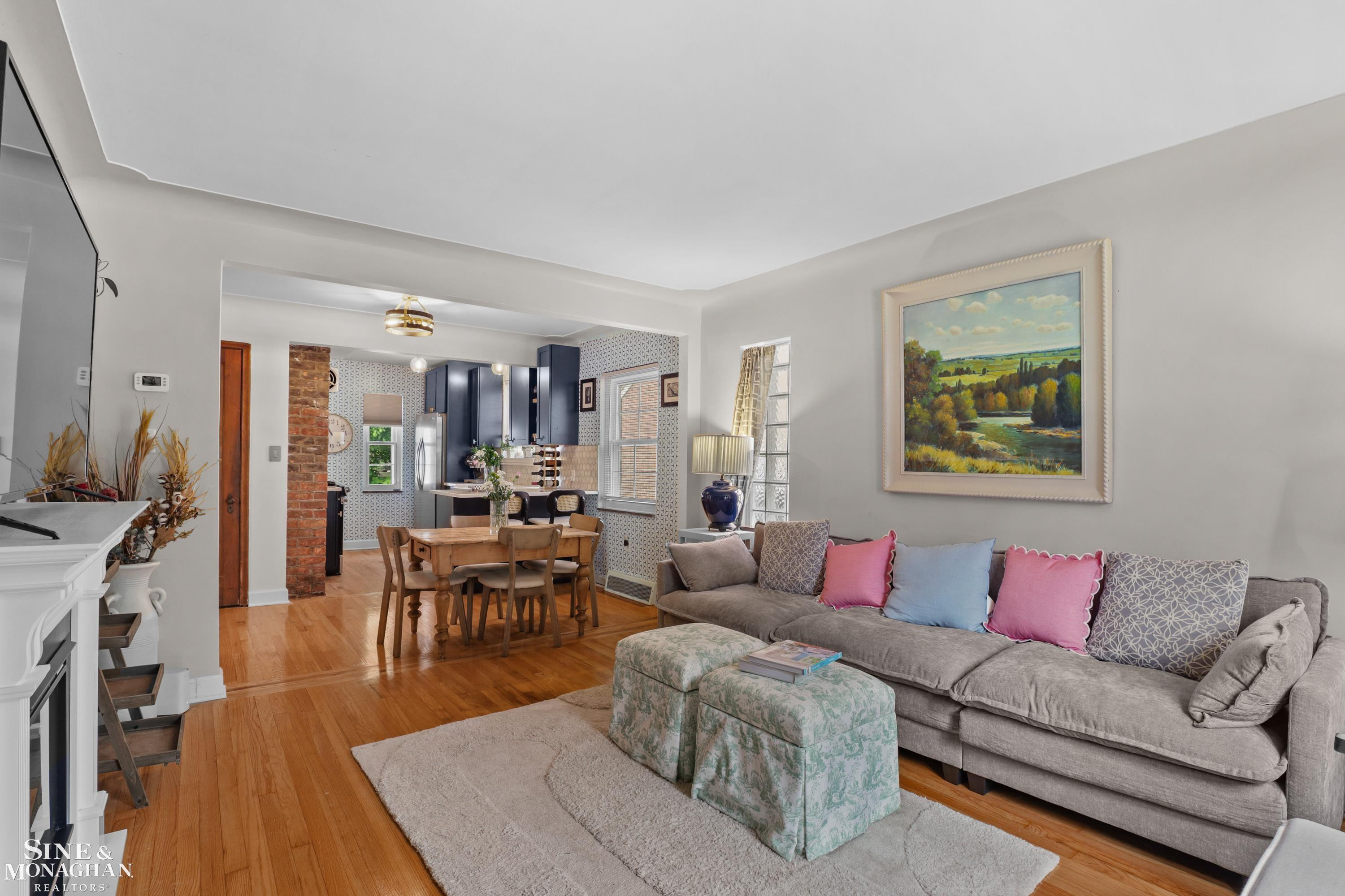 475 Touraine Road, Grosse Pointe Farms, MI 48236 — Photo 2
