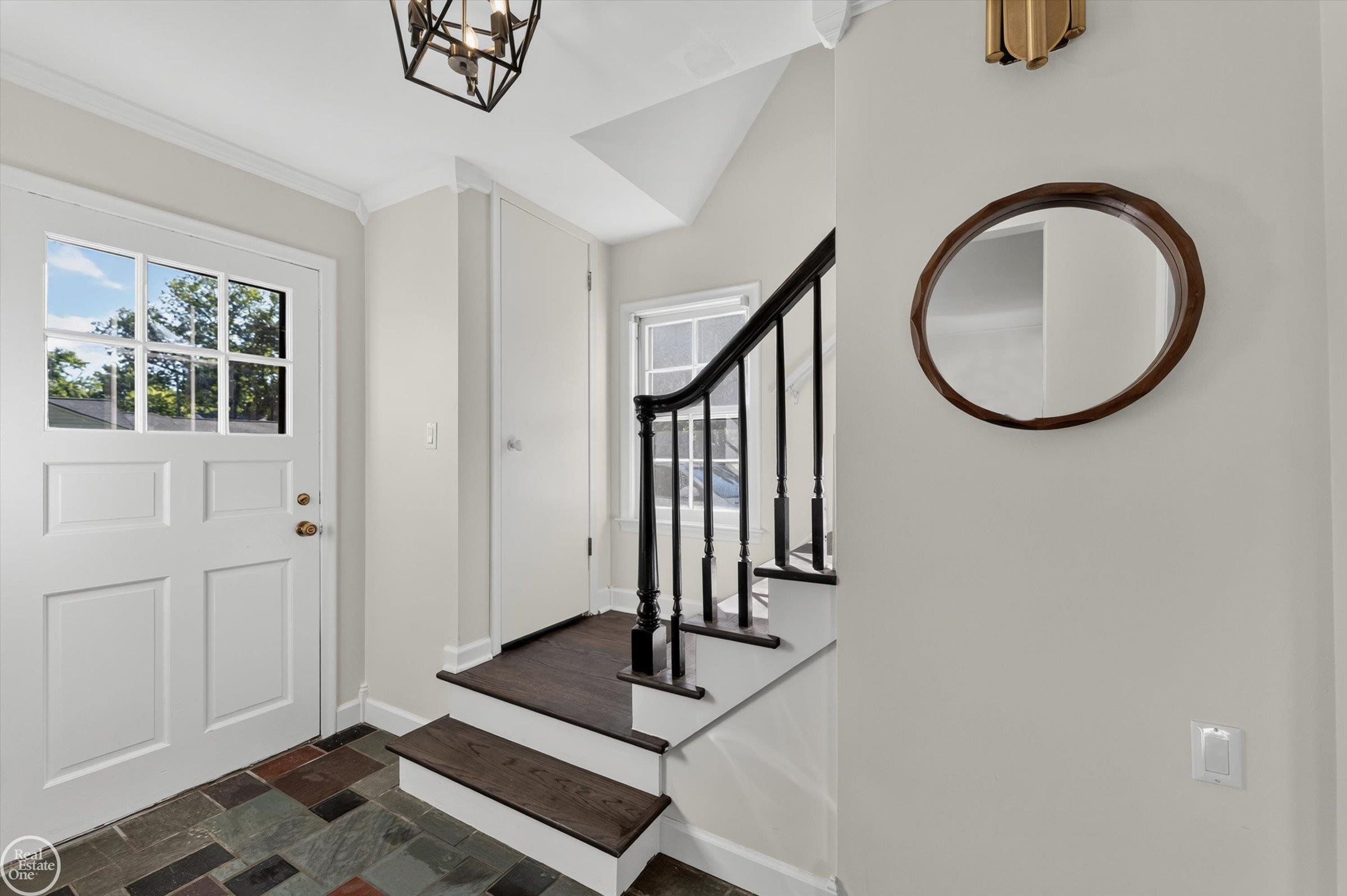 699 N Esplanade Street, Mount Clemens, MI 48043 — Photo 5