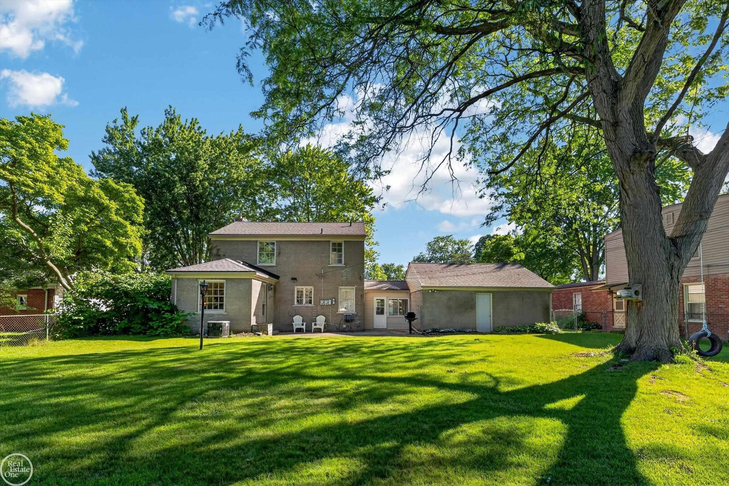 699 N Esplanade Street, Mount Clemens, MI 48043 — Photo 26
