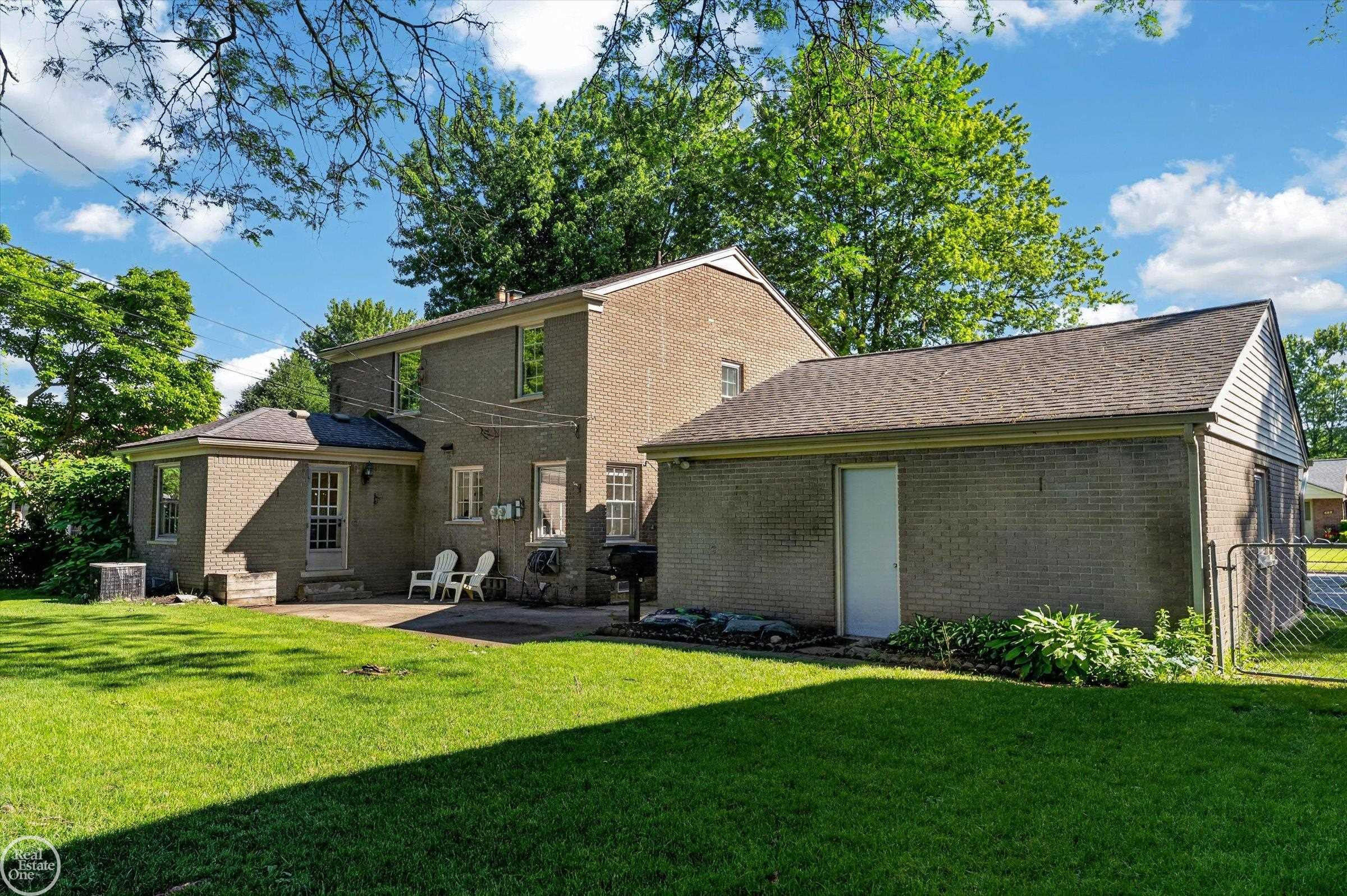 699 N Esplanade Street, Mount Clemens, MI 48043 — Photo 31