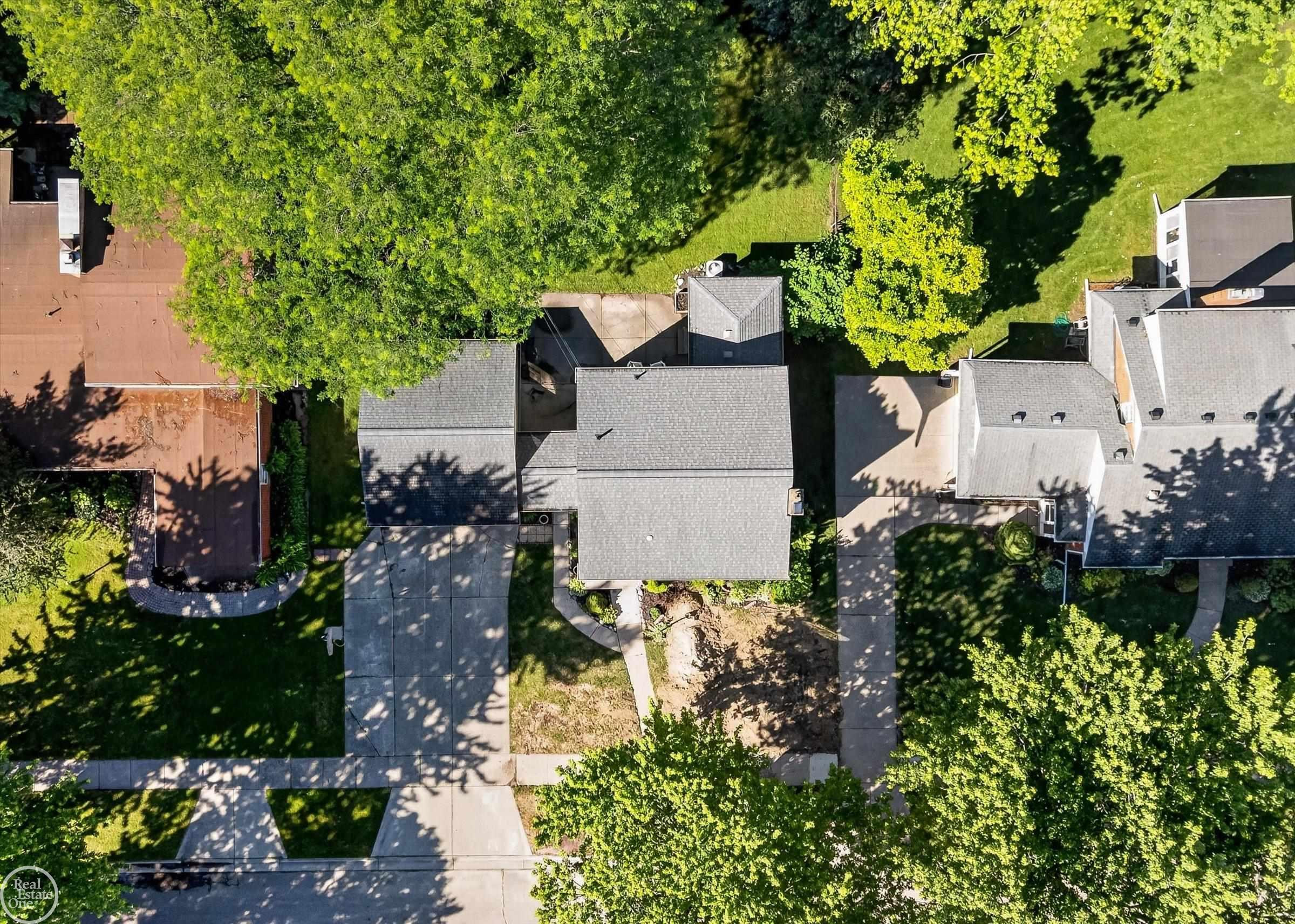 699 N Esplanade Street, Mount Clemens, MI 48043 — Photo 32