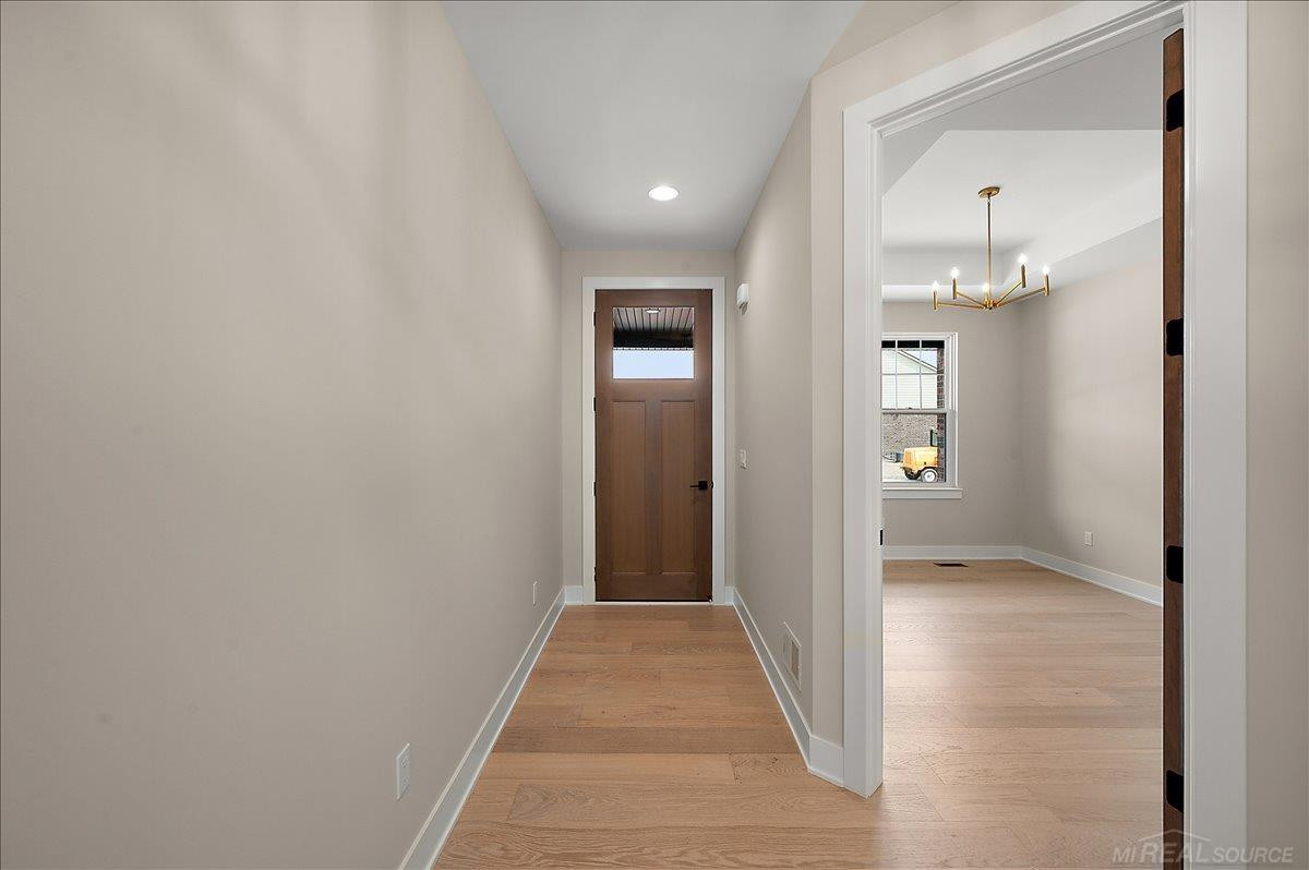 5854 Everton Court, Troy, MI 48085 — Photo 11
