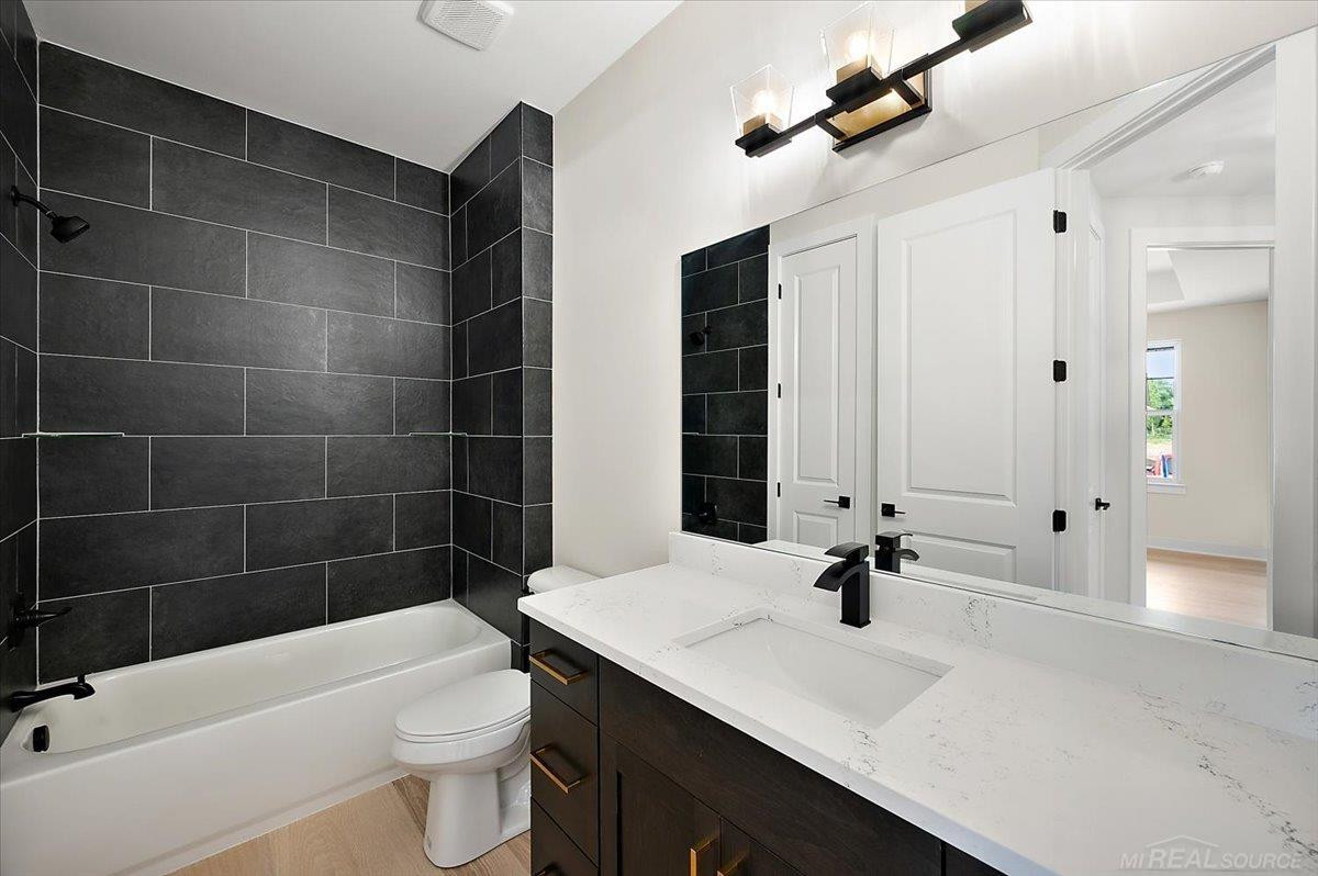 5854 Everton Court, Troy, MI 48085 — Photo 15