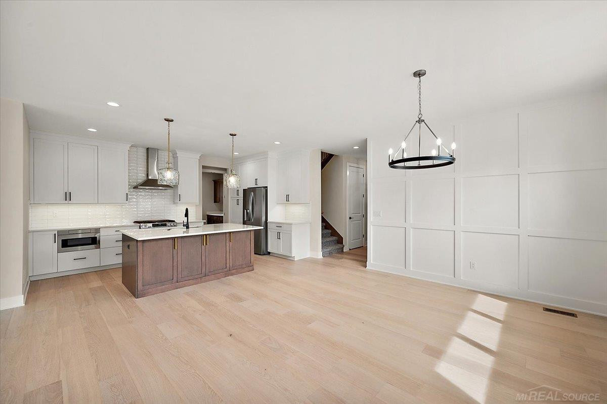 5854 Everton Court, Troy, MI 48085 — Photo 20