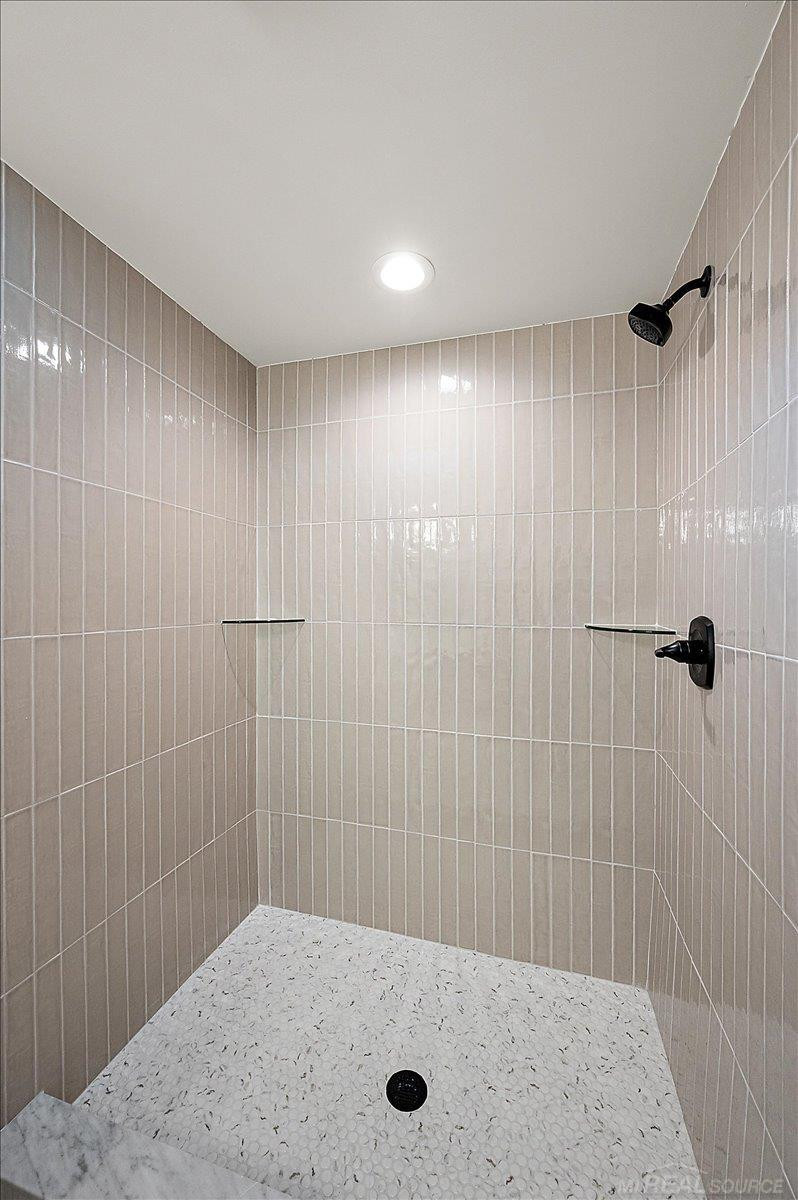 5854 Everton Court, Troy, MI 48085 — Photo 57