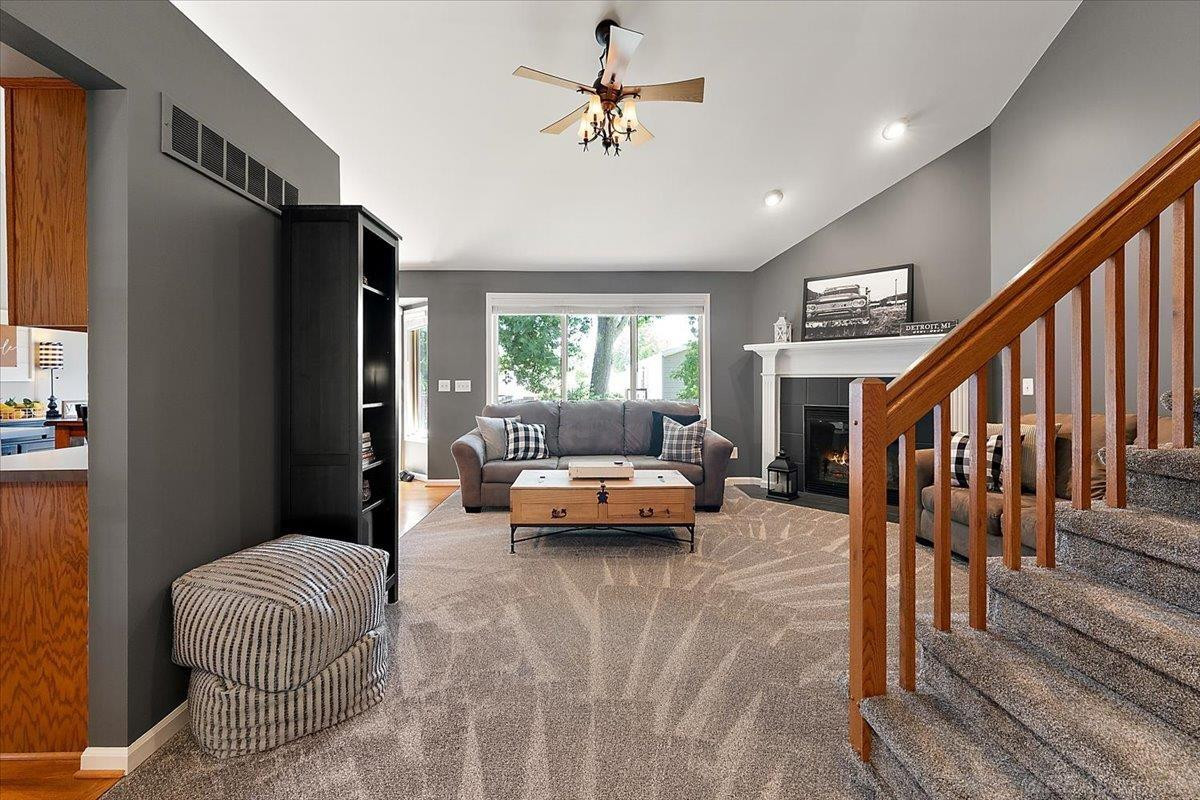 46856 Jewel Drive, MI 48044 — Photo 6