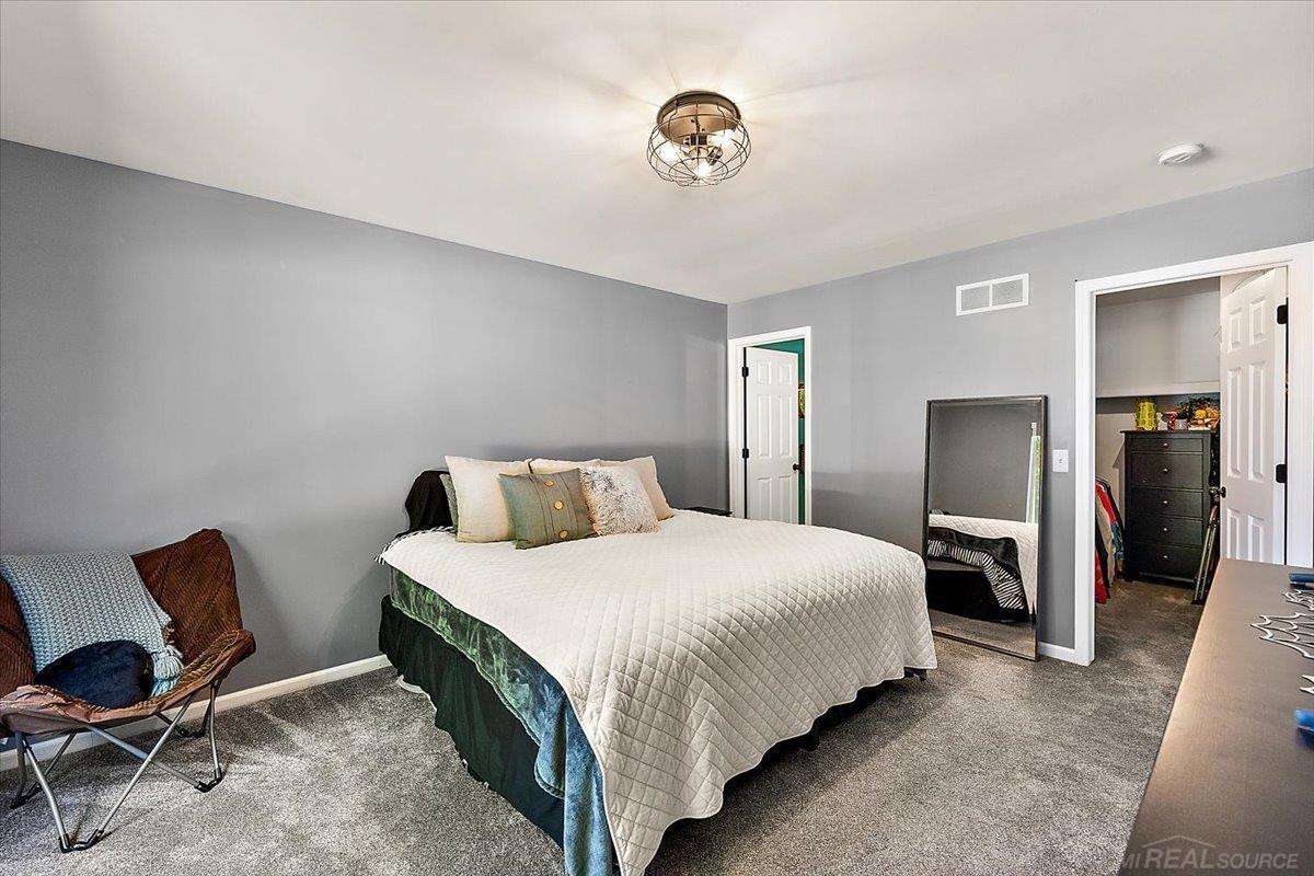 46856 Jewel Drive, MI 48044 — Photo 15