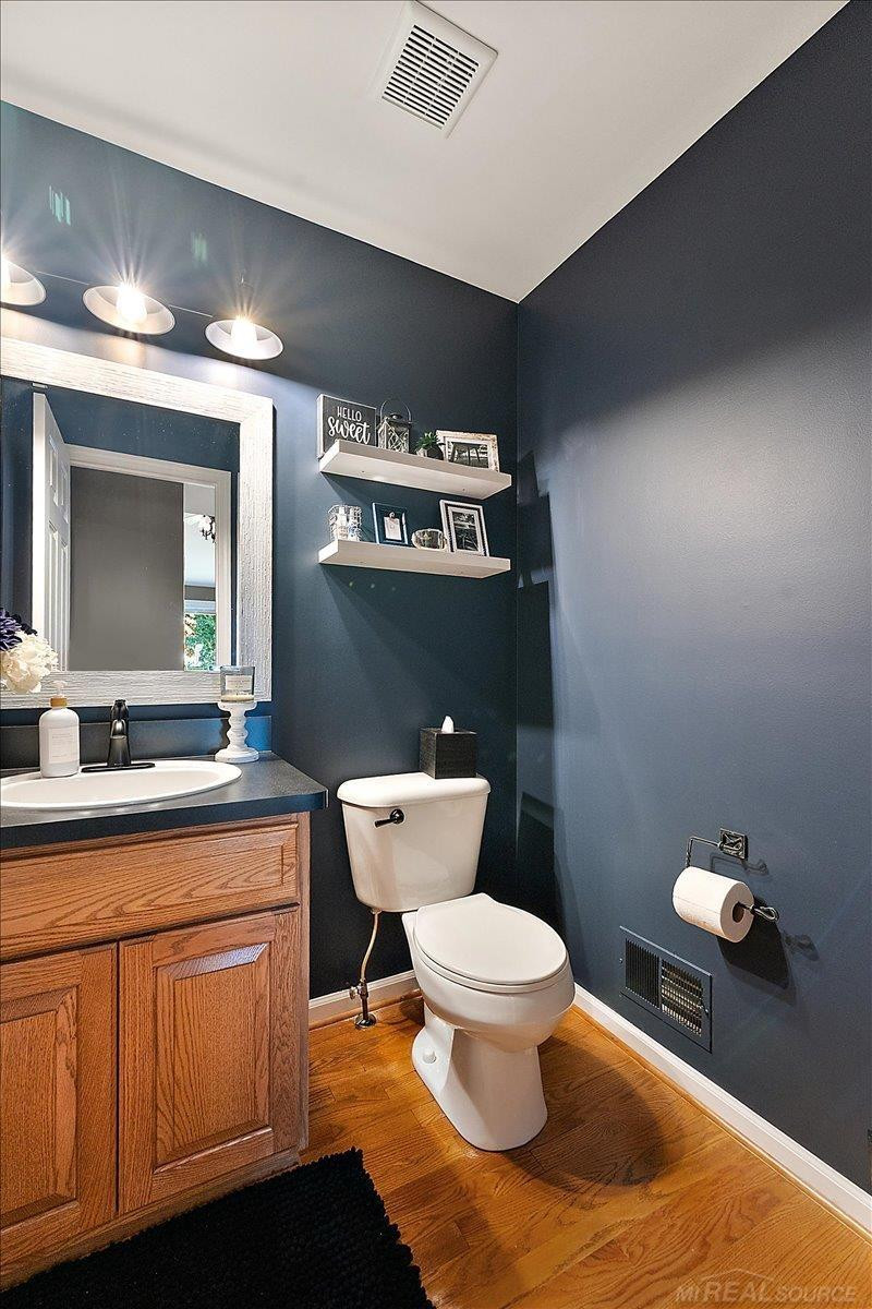 46856 Jewel Drive, MI 48044 — Photo 19