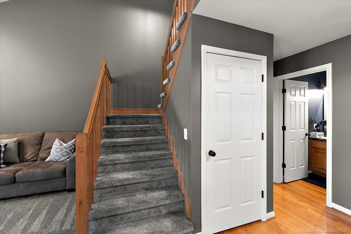 46856 Jewel Drive, MI 48044 — Photo 20
