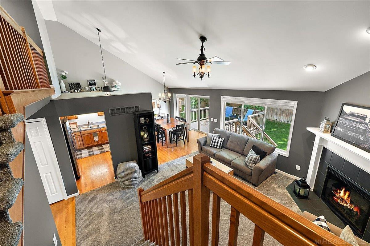 46856 Jewel Drive, MI 48044 — Photo 22