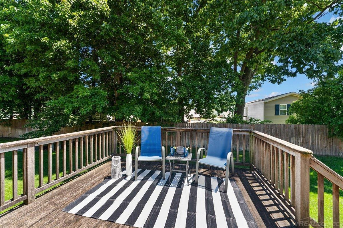 46856 Jewel Drive, MI 48044 — Photo 33