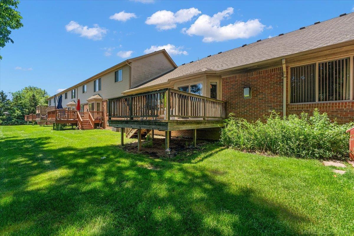 46856 Jewel Drive, MI 48044 — Photo 36