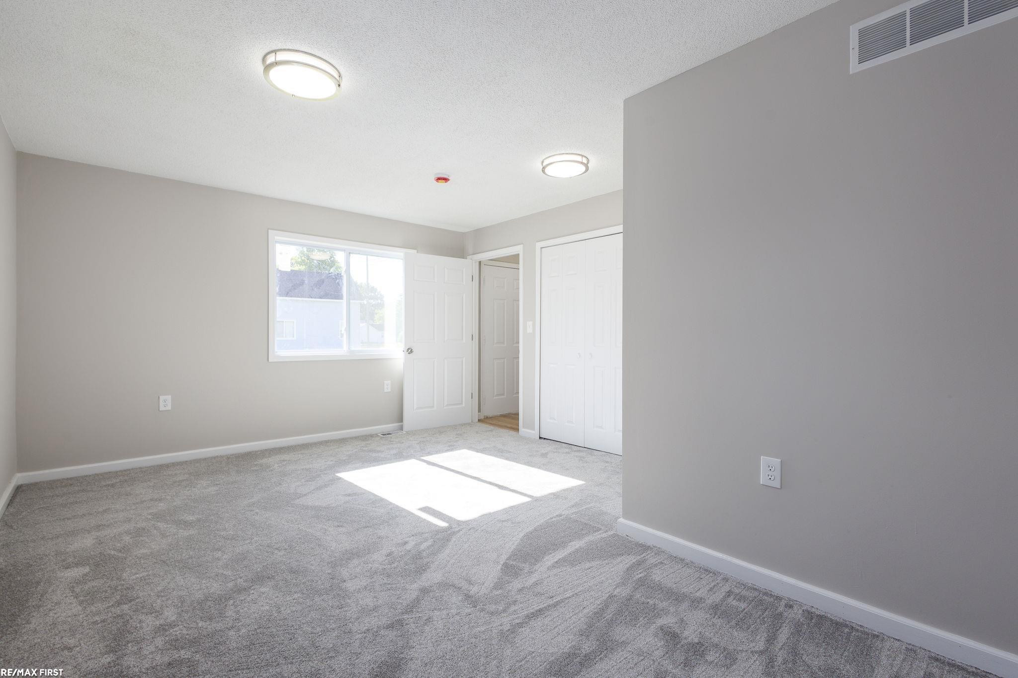 49 Fessenden St Street, Mount Clemens, MI 48043 — Photo 21