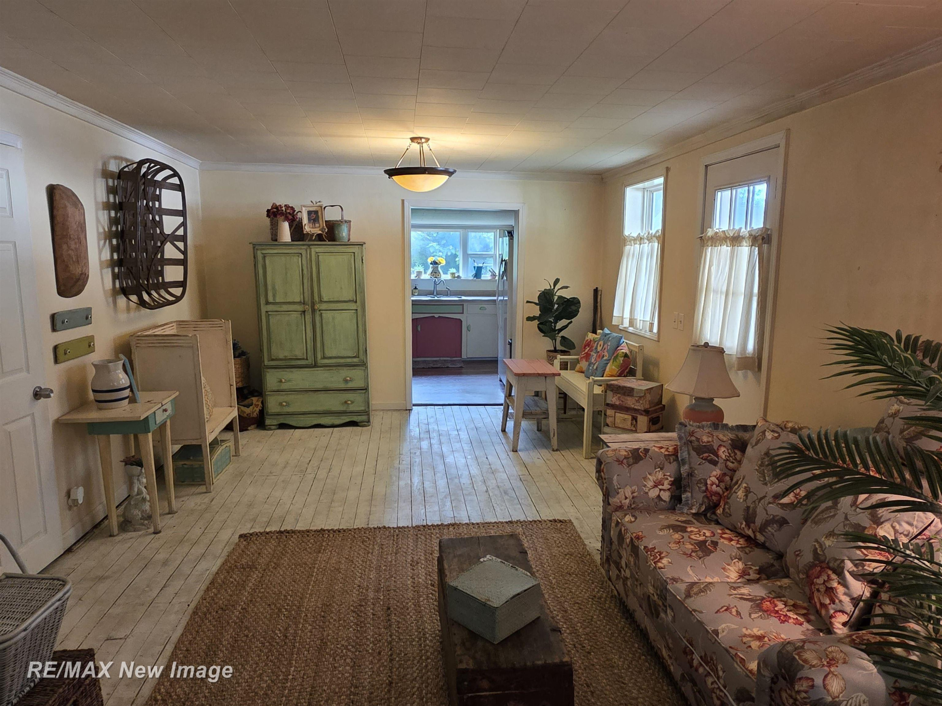 218 Lincoln Street, Chesaning, MI 48616 — Photo 5