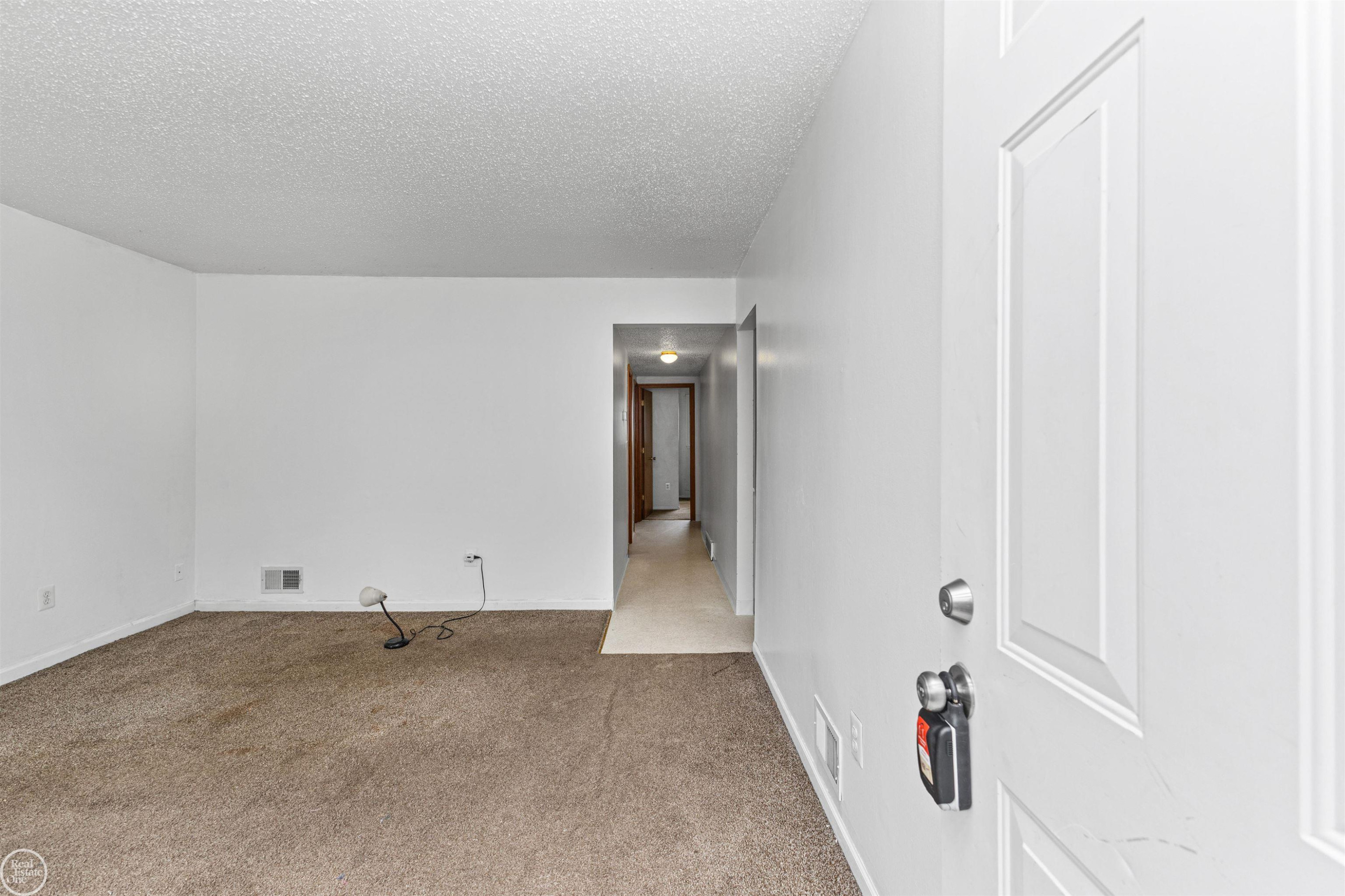 6793 Prospect Avenue, Warren, MI 48091 — Photo 3