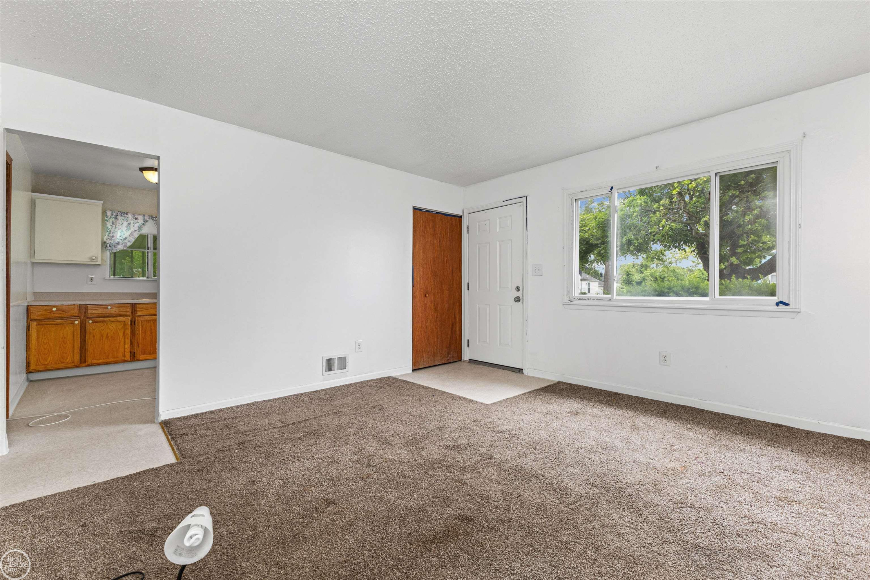 6793 Prospect Avenue, Warren, MI 48091 — Photo 7