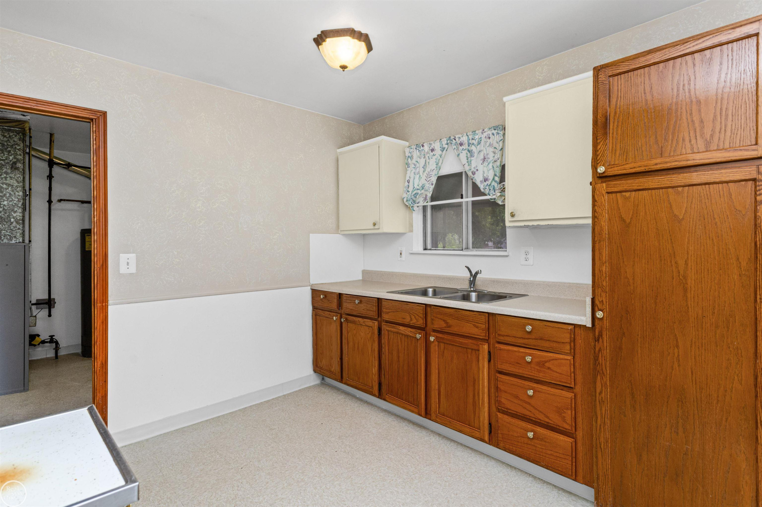 6793 Prospect Avenue, Warren, MI 48091 — Photo 12
