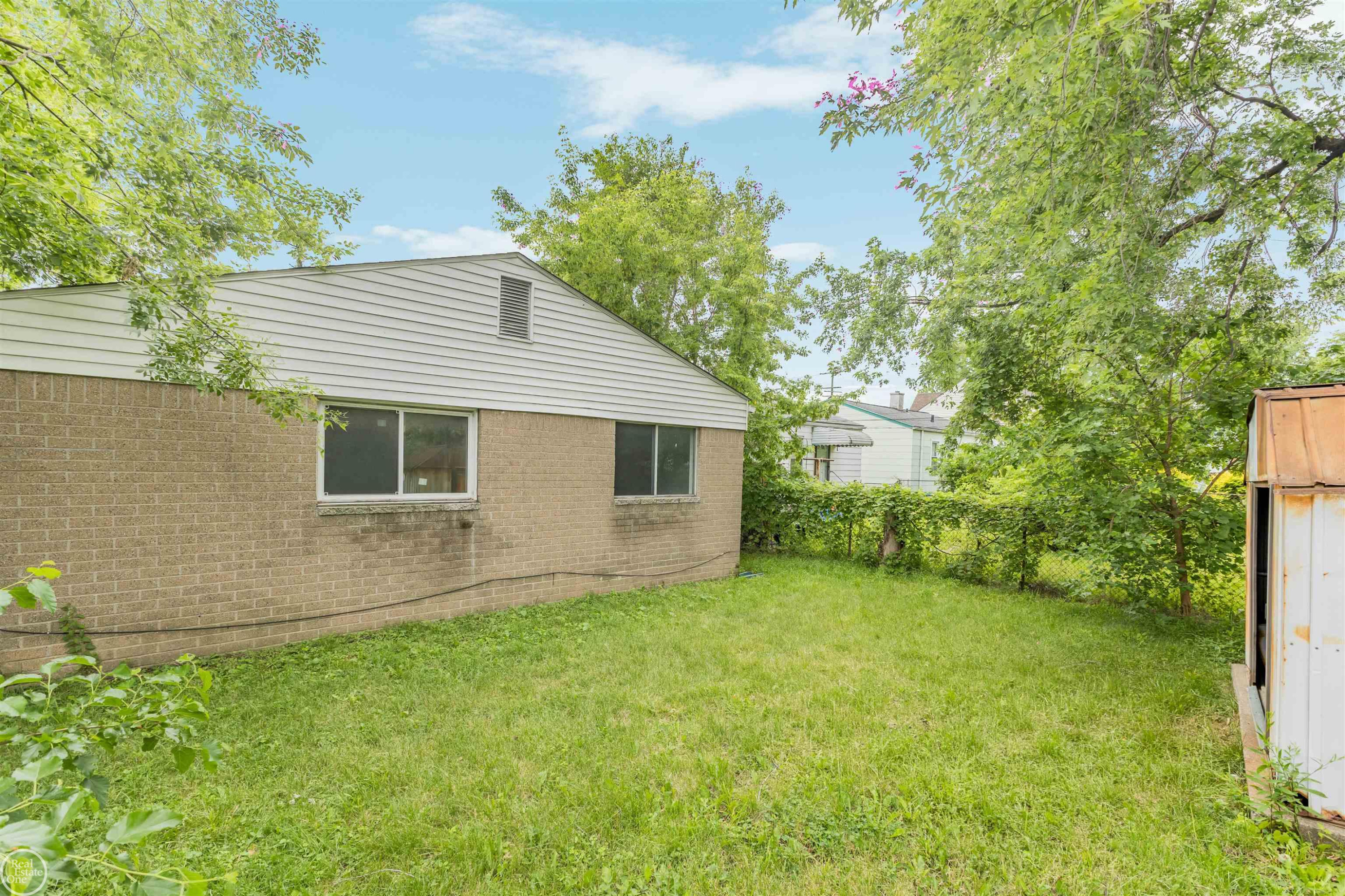 6793 Prospect Avenue, Warren, MI 48091 — Photo 37