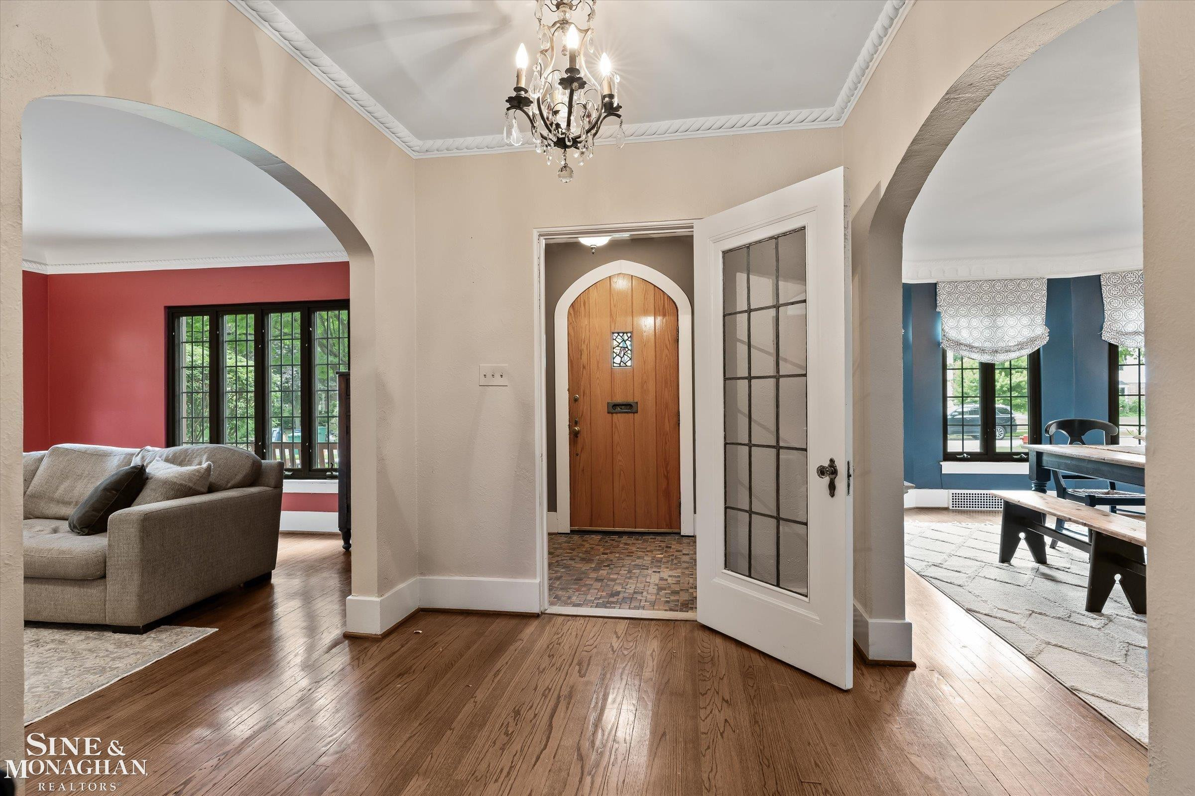 542 Lakepointe Street, Grosse Pointe Park, MI 48236 — Photo 4
