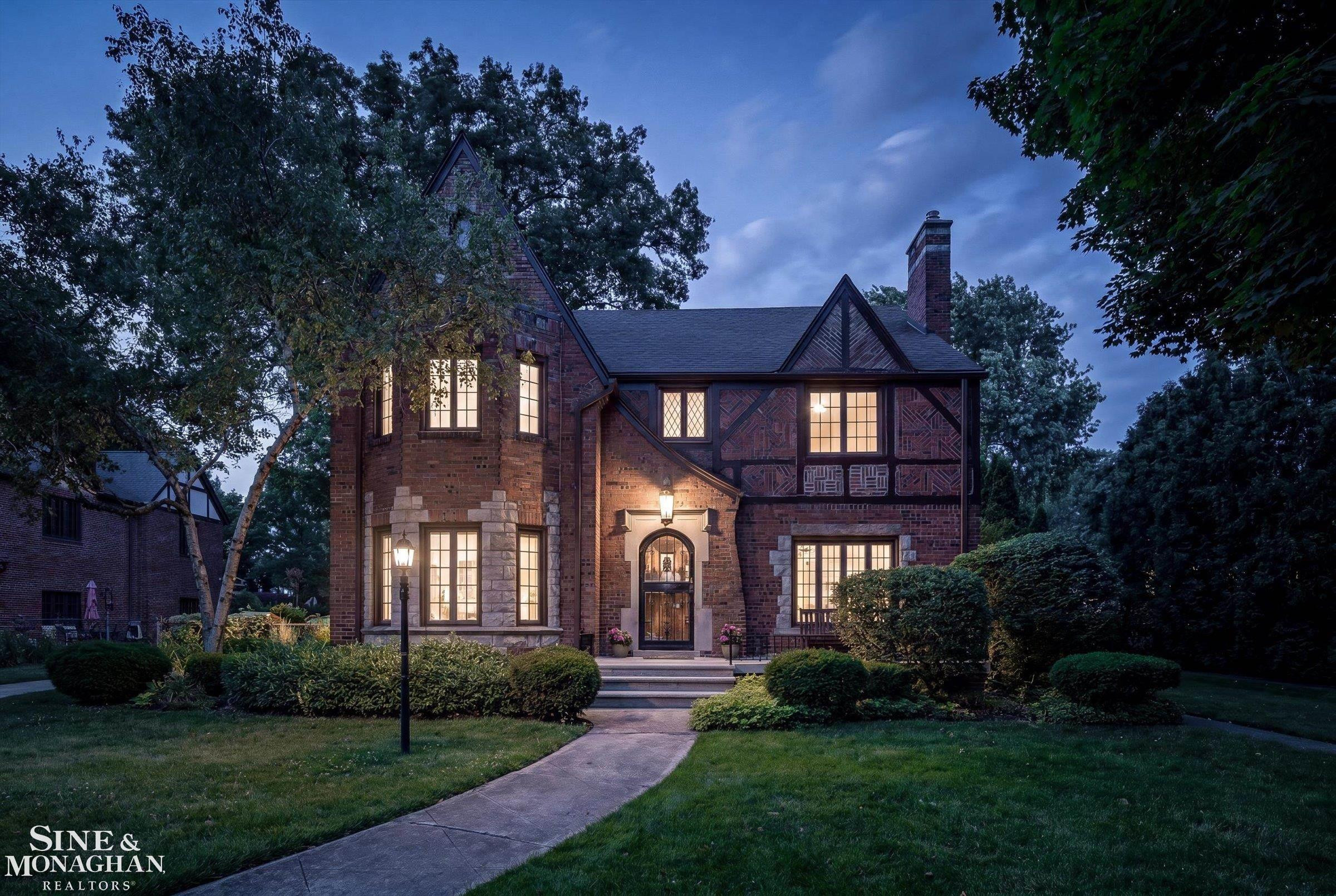 542 Lakepointe Street, Grosse Pointe Park, MI 48236 — Photo 34