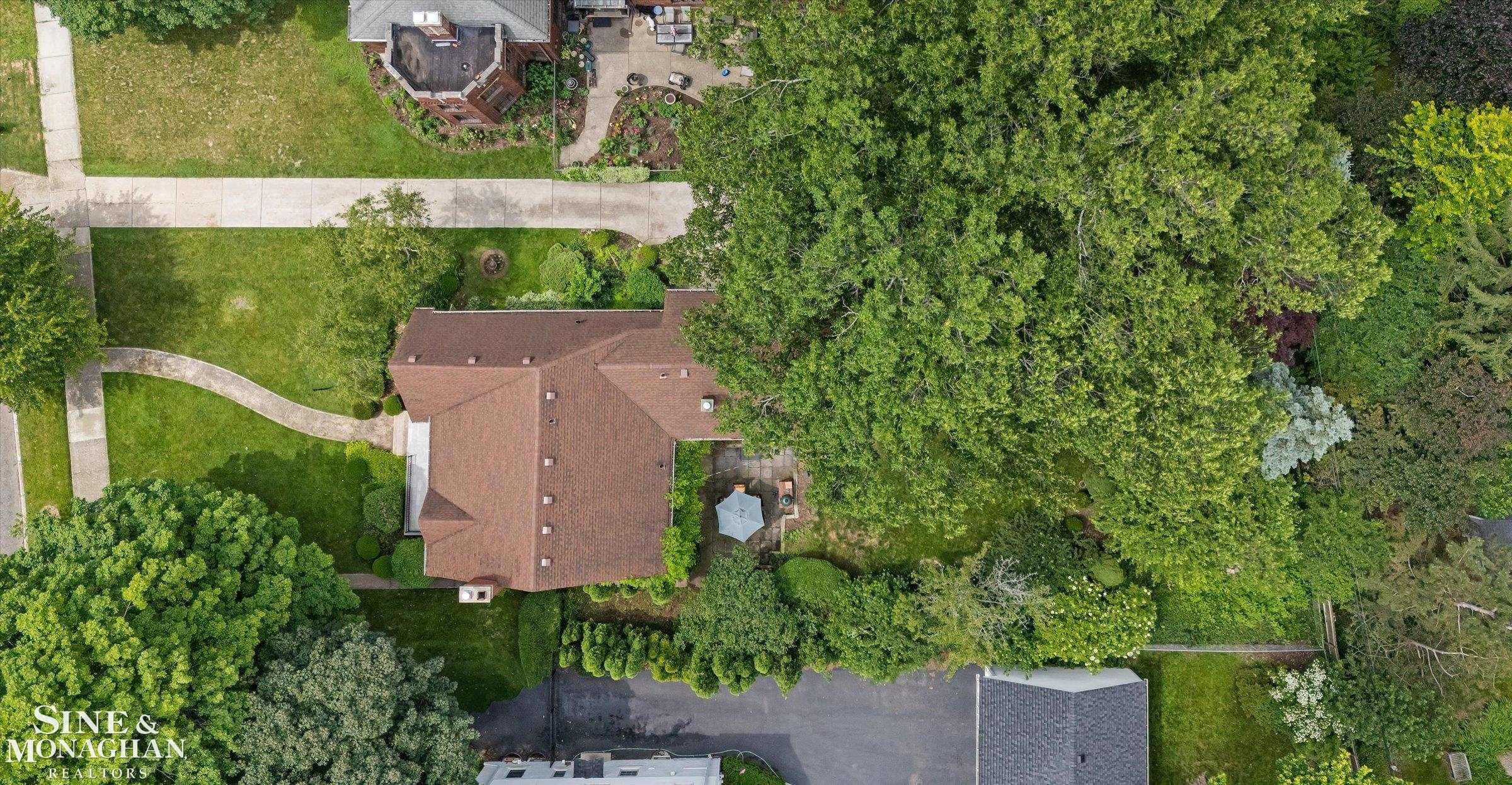 542 Lakepointe Street, Grosse Pointe Park, MI 48236 — Photo 41