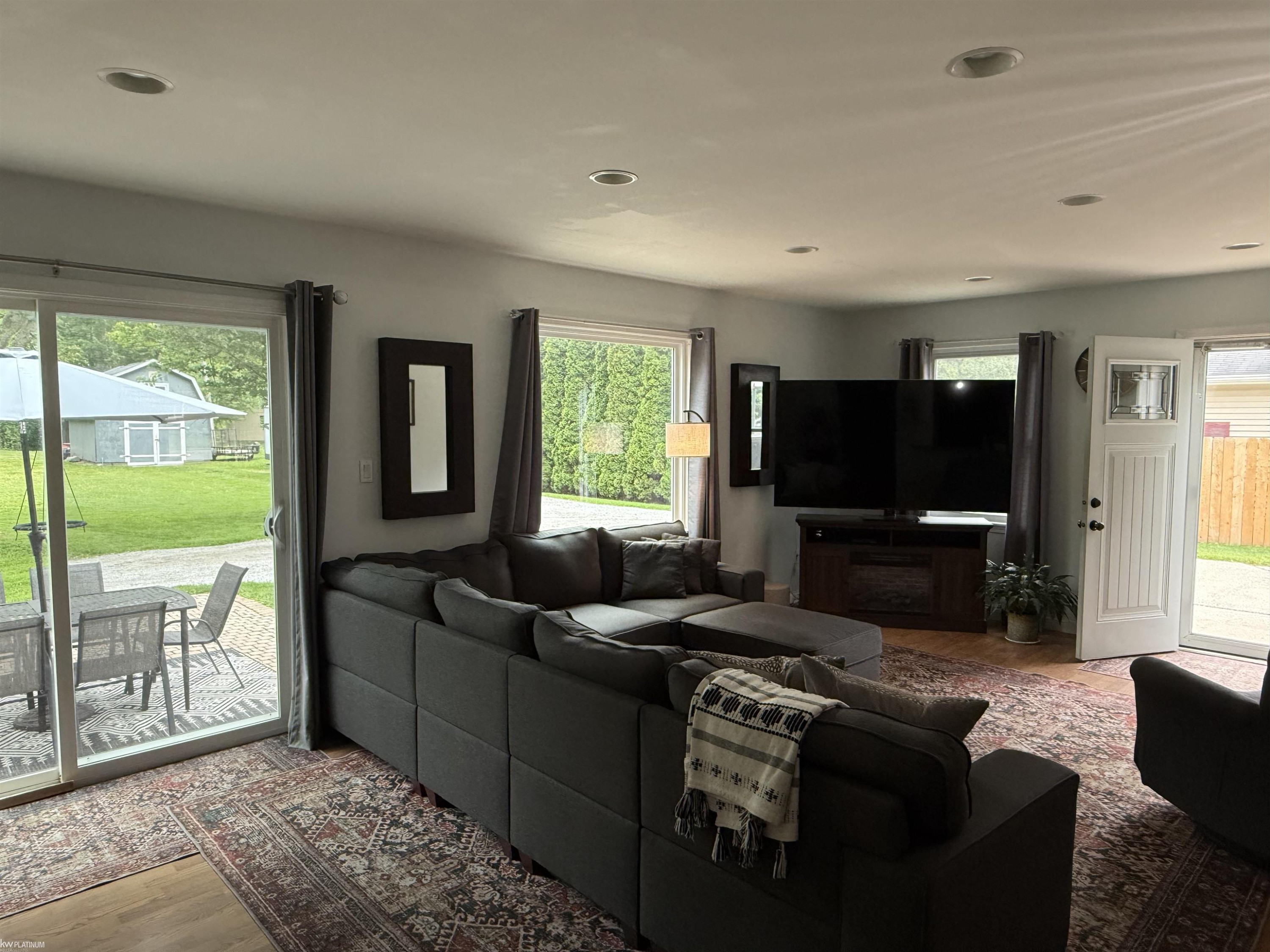 481 Michigan Avenue, Marysville, MI 48040 — Photo 6