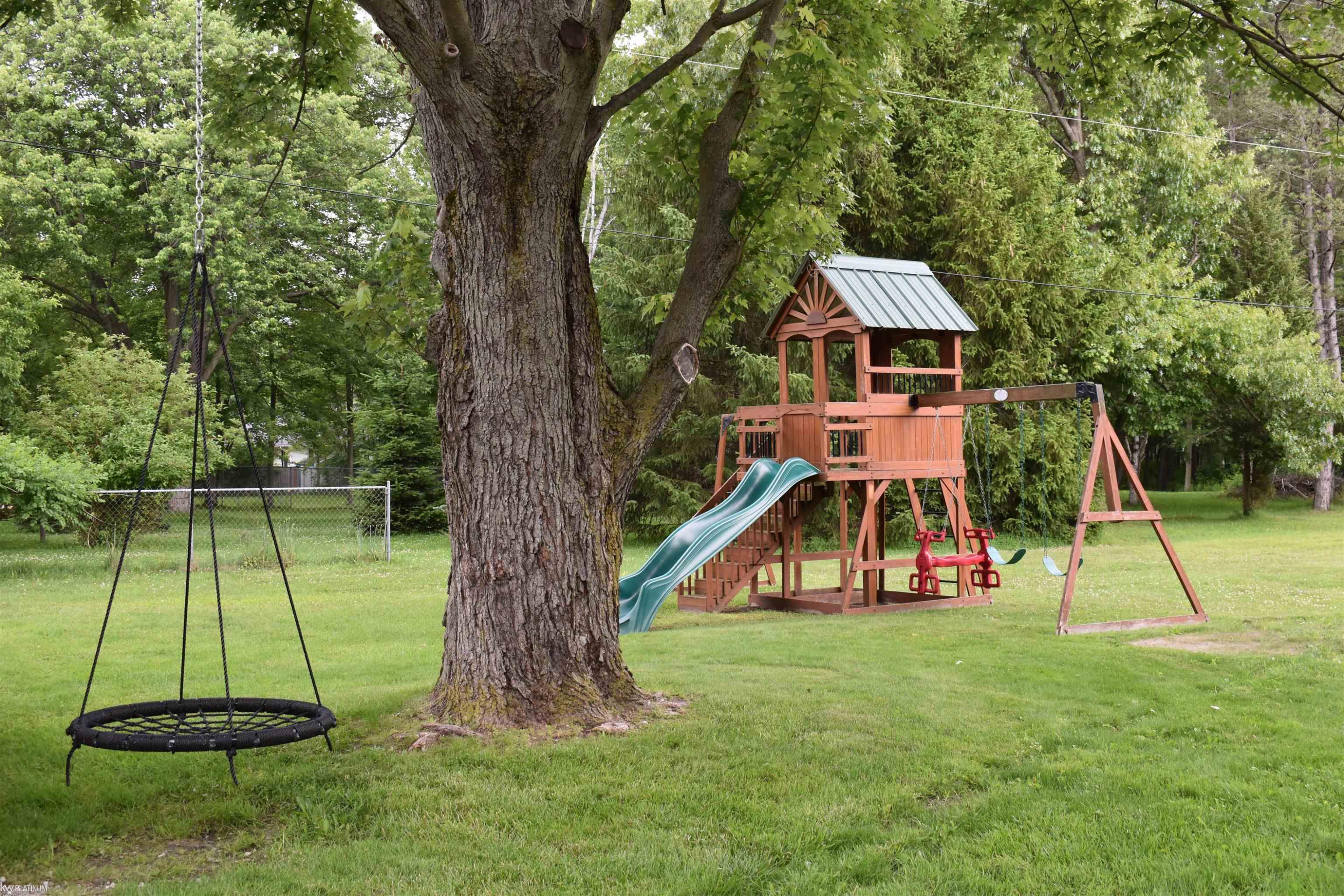 481 Michigan Avenue, Marysville, MI 48040 — Photo 33
