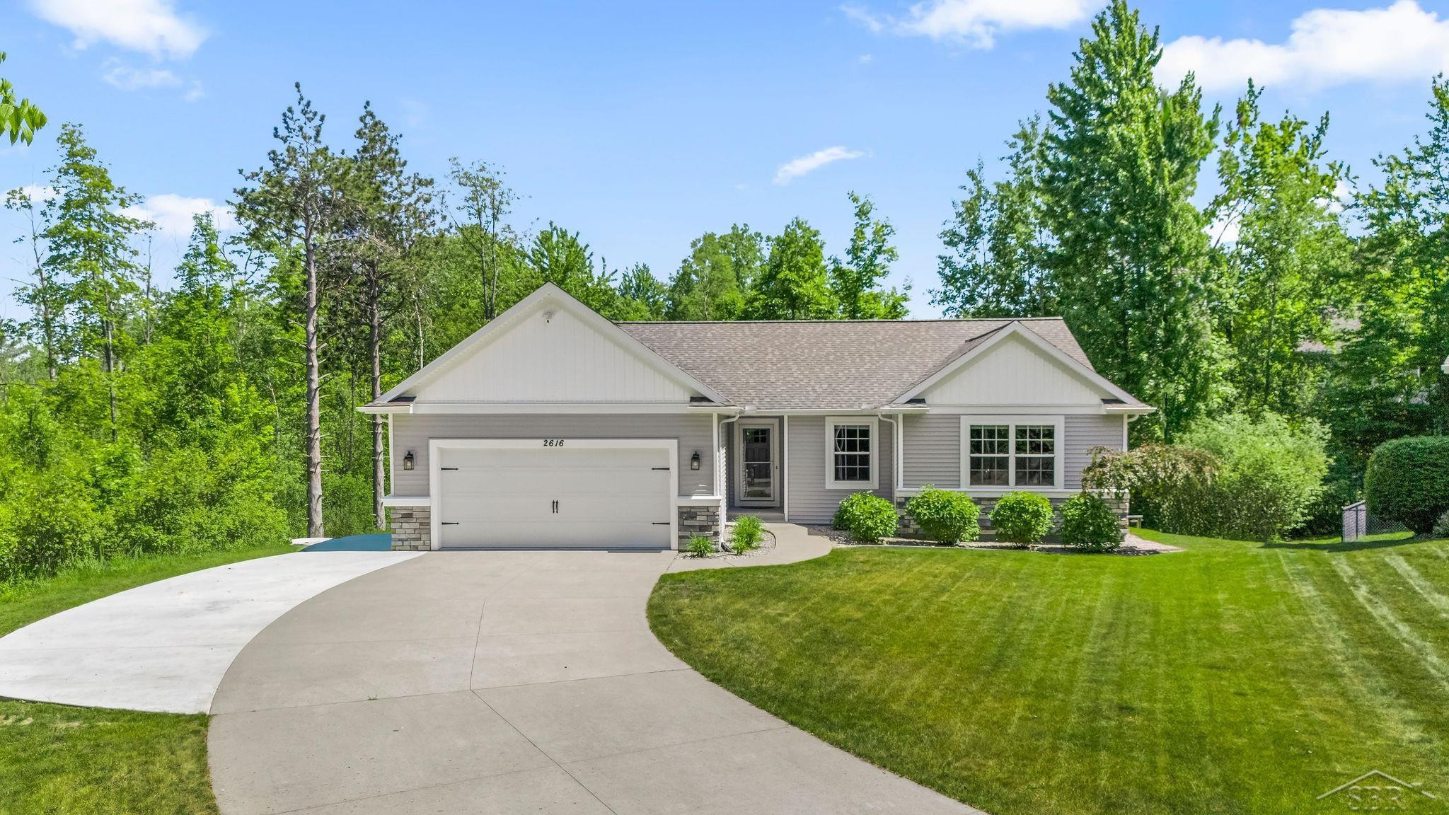 2616 Deerwood Circle, Midland, MI 48642 — Photo 3