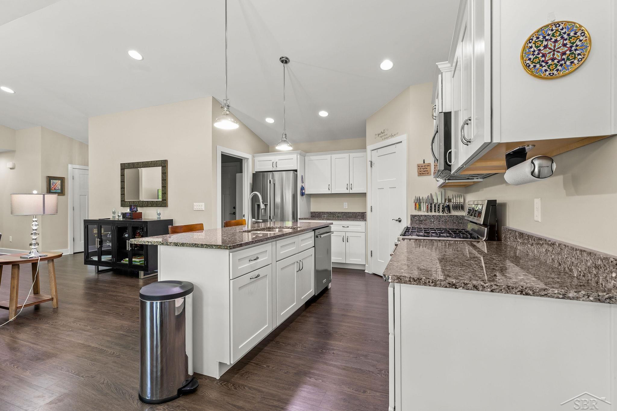 2616 Deerwood Circle, Midland, MI 48642 — Photo 11